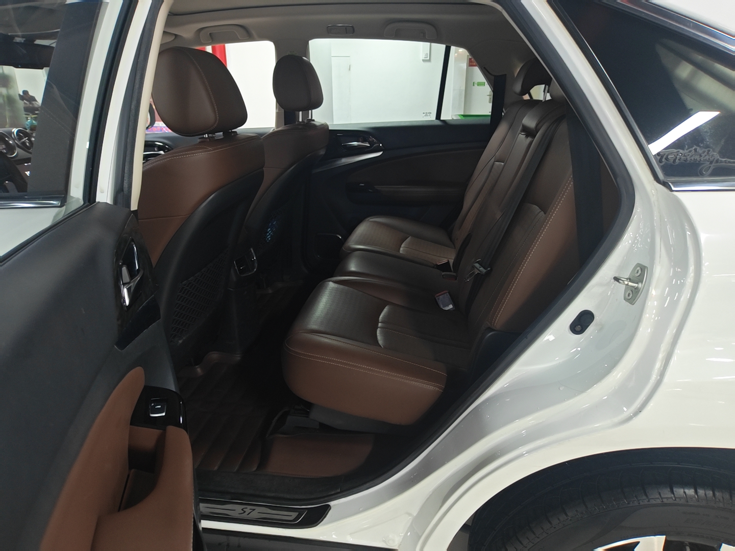 BYD S7 2017 car image #8