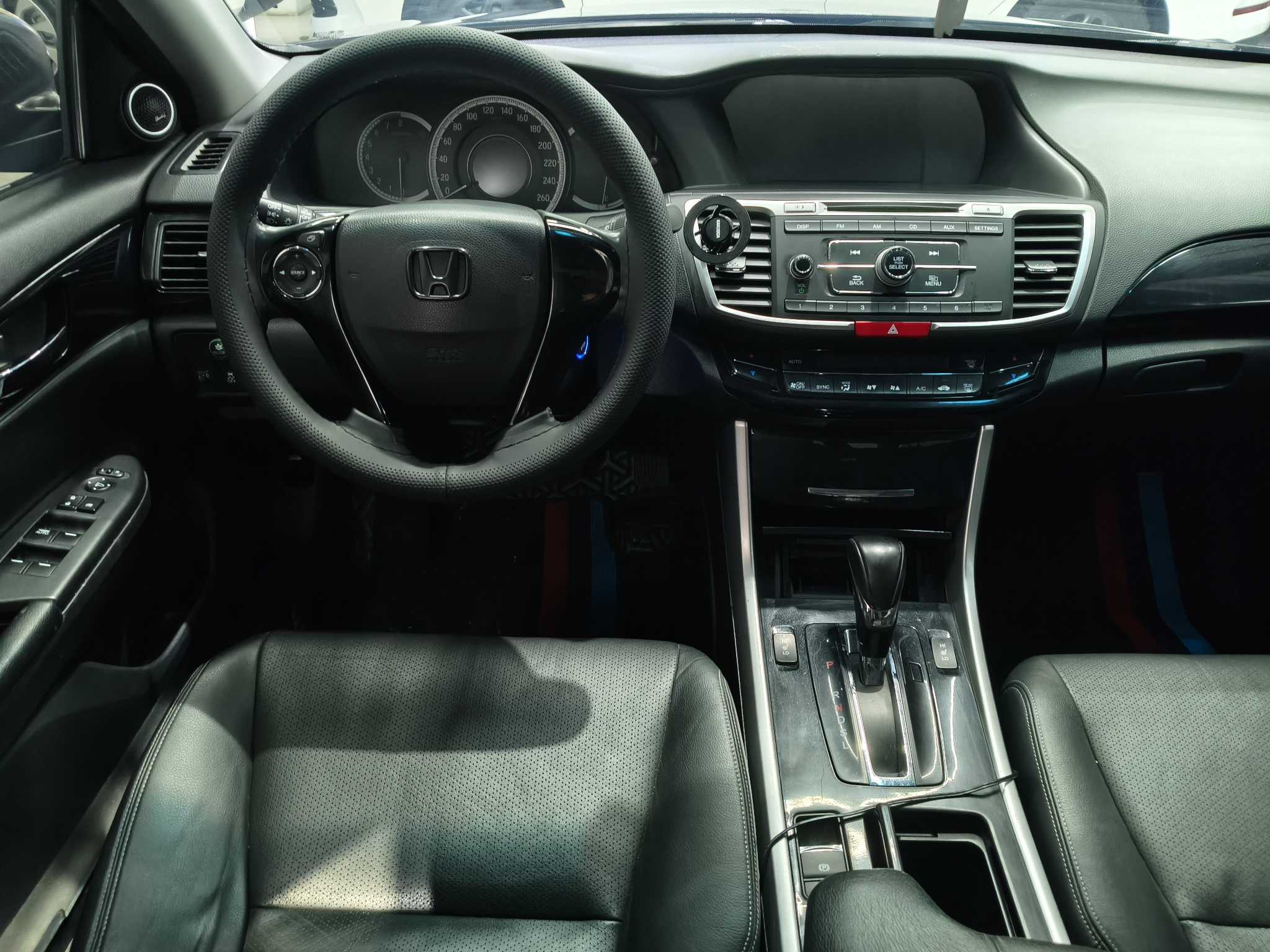 Honda Accord 2017 car image #8