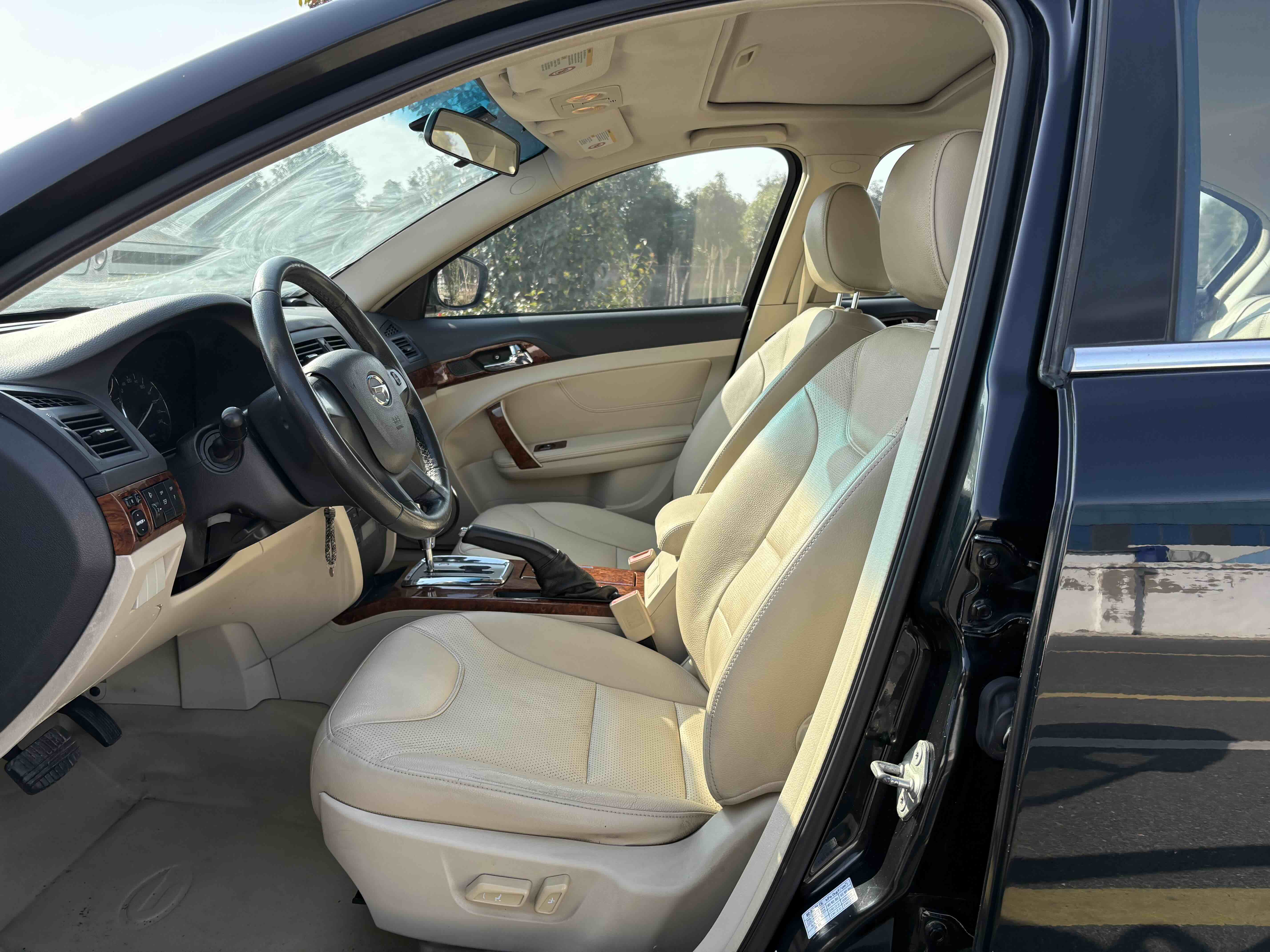 GAC Trumpchi GA5 2012 car image #8