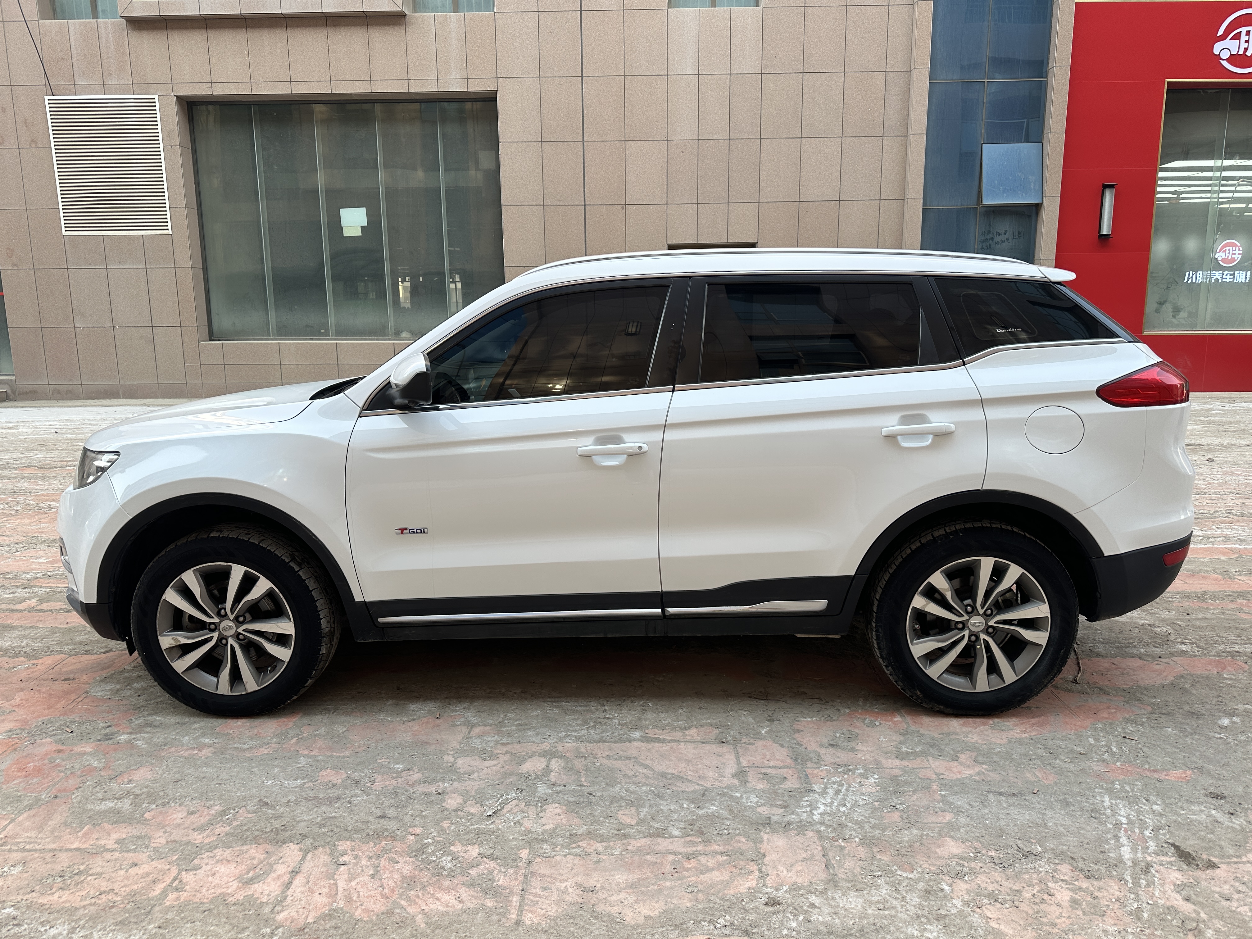 GEELY Boyue 2016 immagine di auto #8