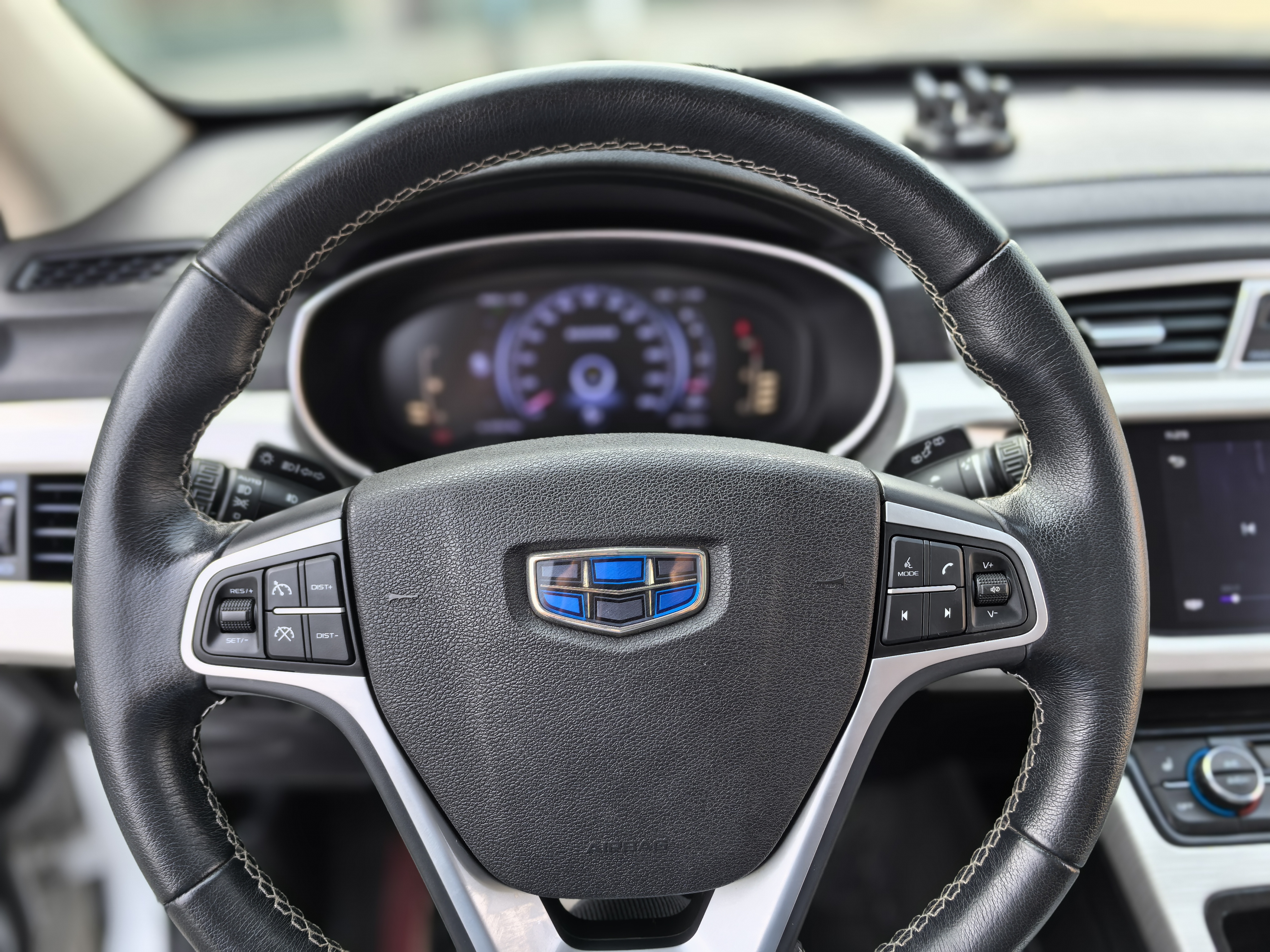 GEELY Boyue 2018 #8 GEELY Boyue 2018 car image #8