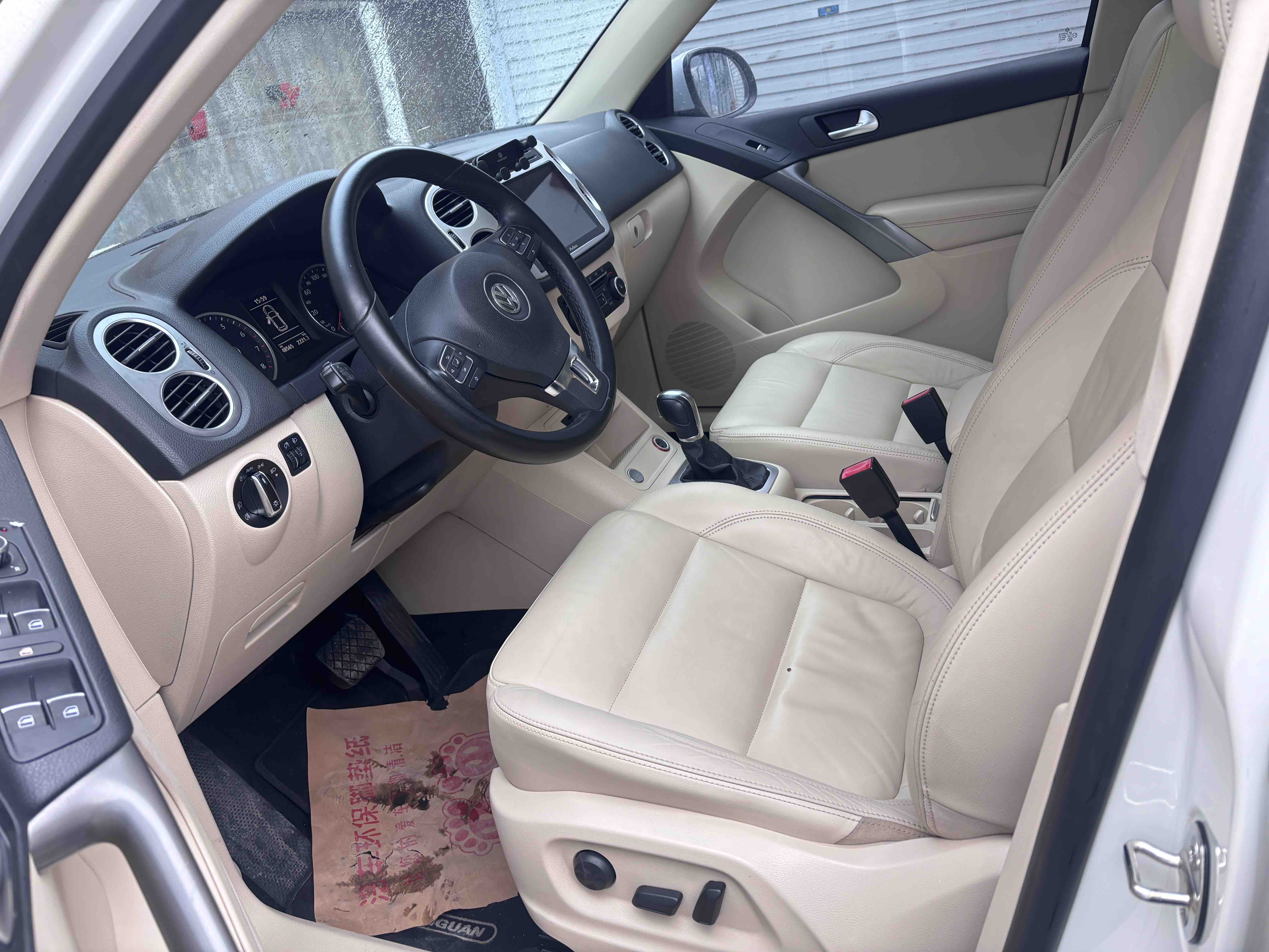 Volkswagen Tiguan 2013 car image #8