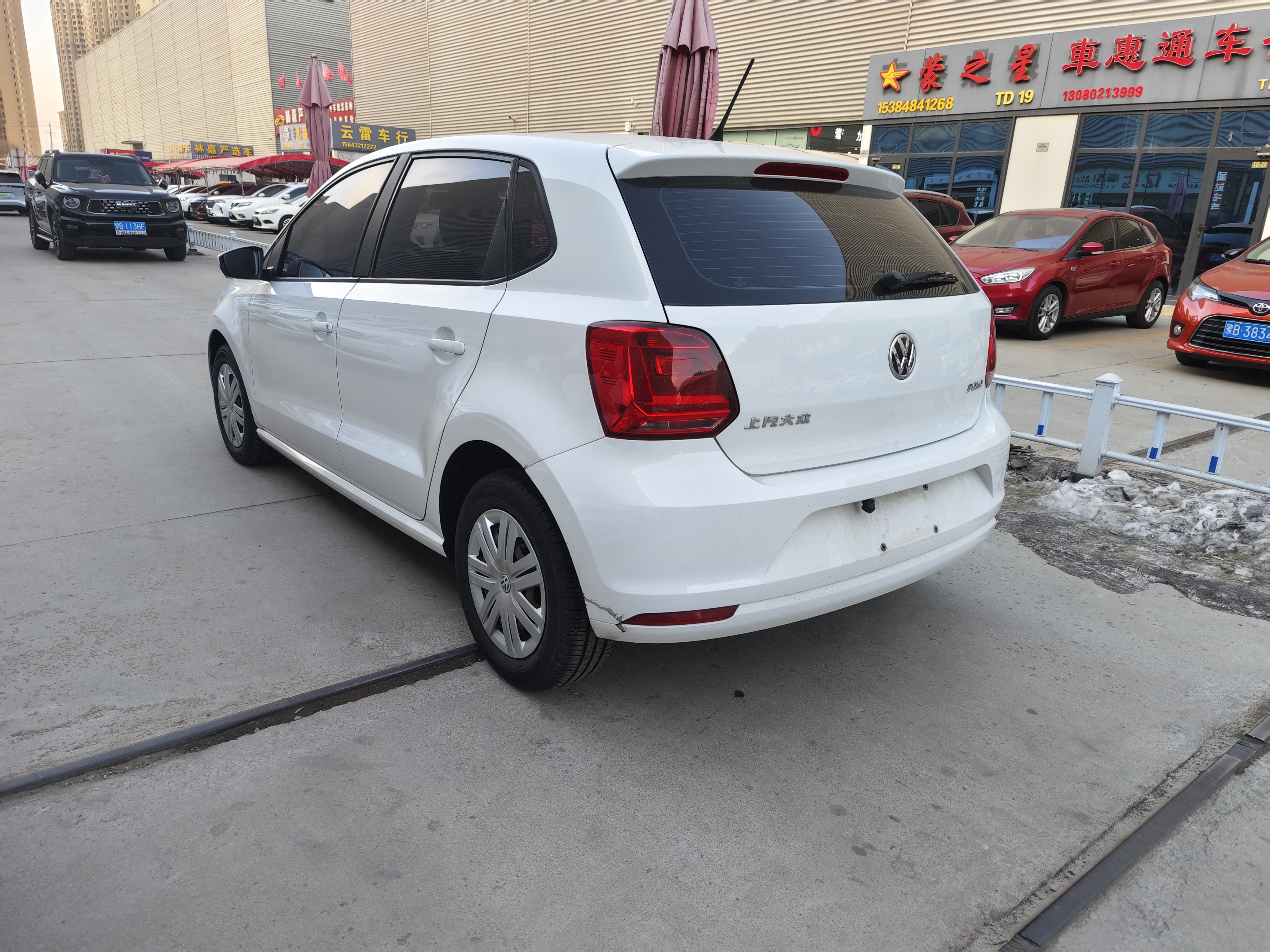 Volkswagen Polo 2017 car image #8