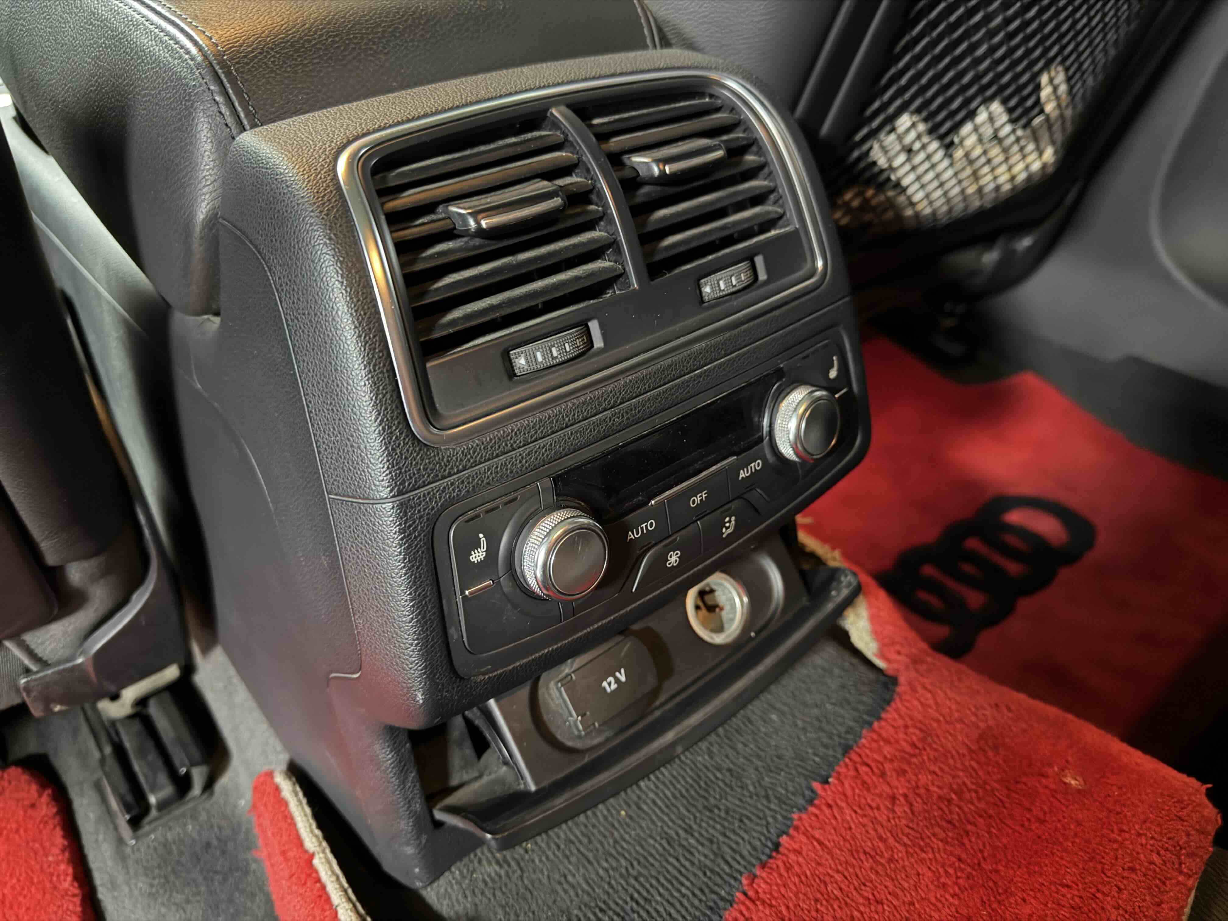 Audi A6L 2012 car image #8
