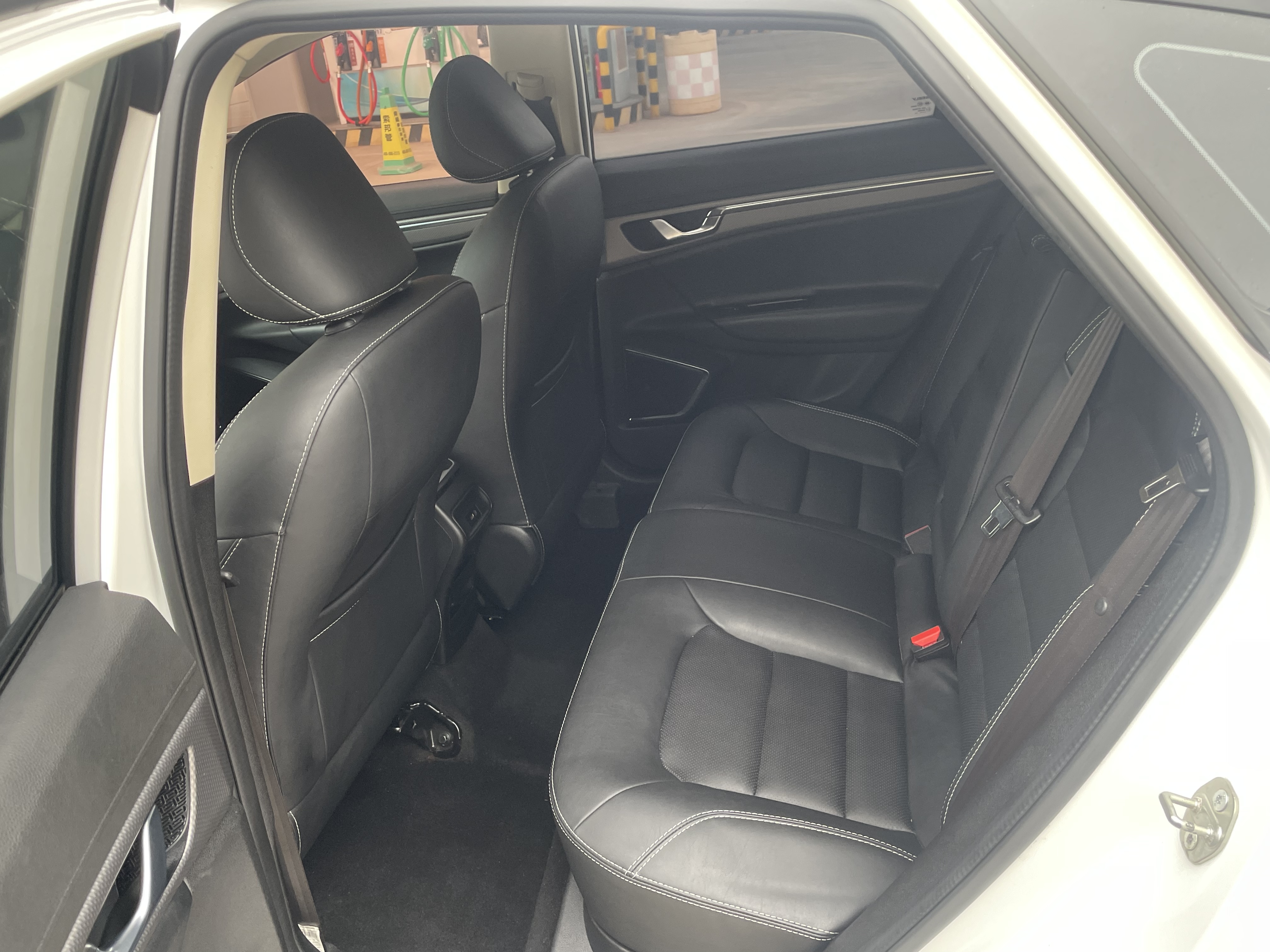 Emgrand GS 2016 car image #8