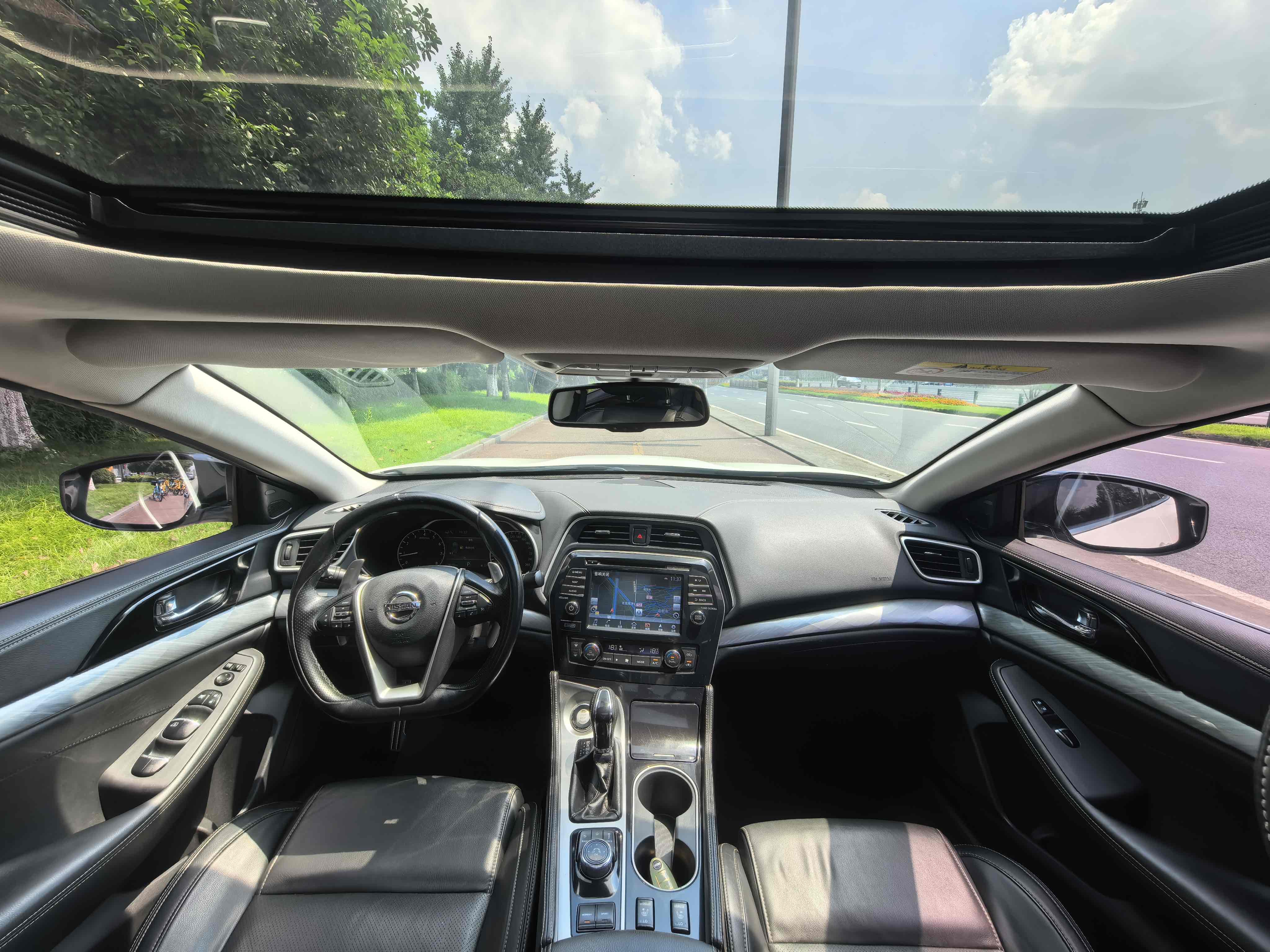 Nissan Maxima 2018 صورة سيارة #8