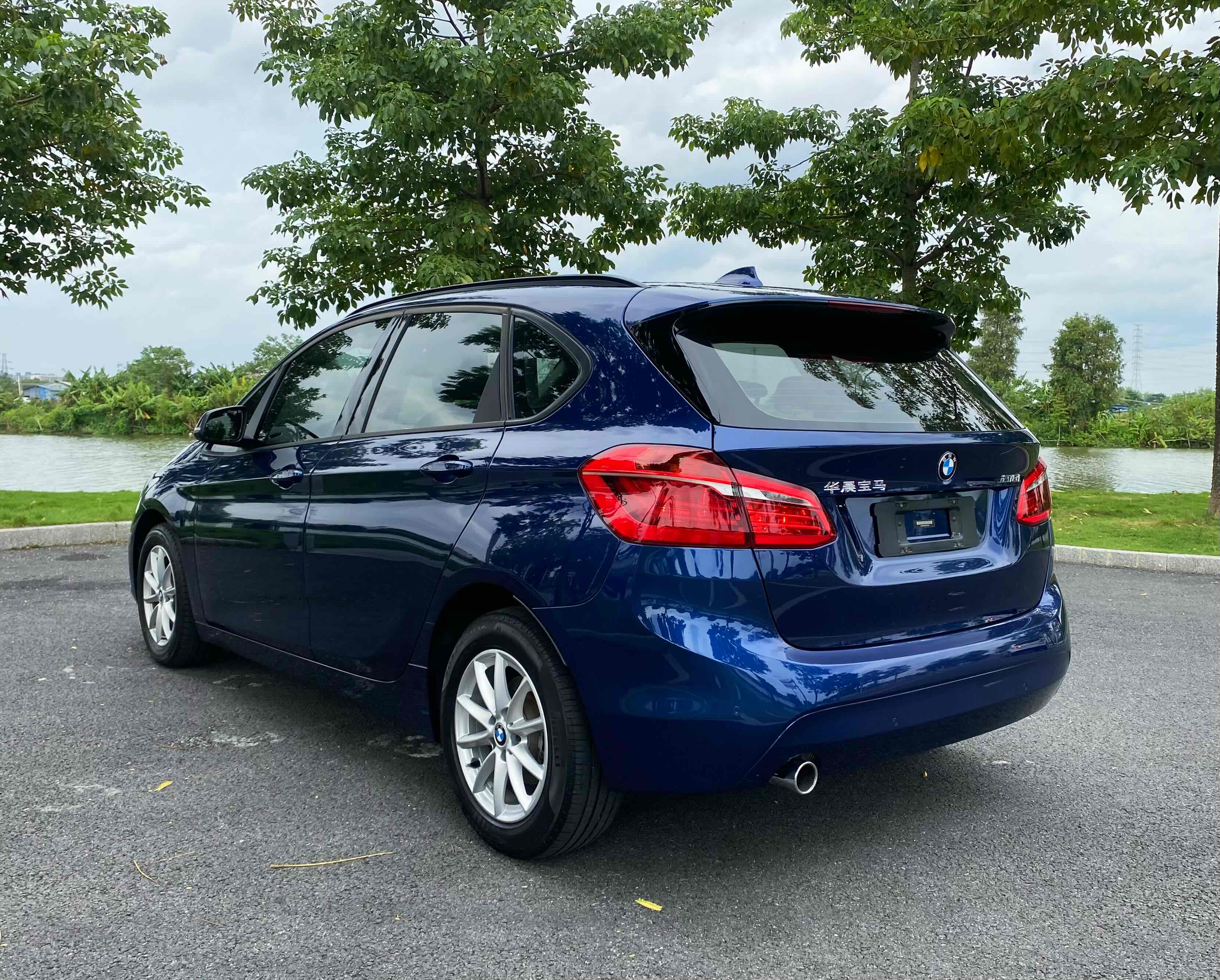 BMW 2 Series Tourer 2016 car image #8