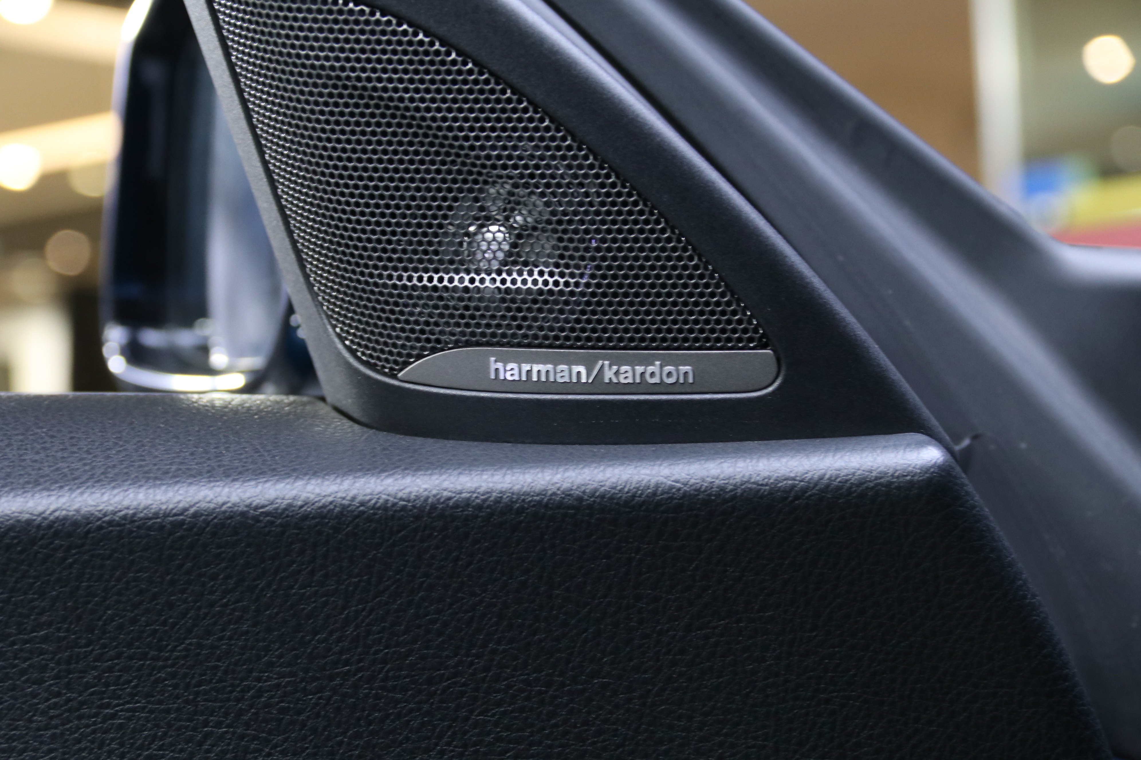 BMW M2 2016 car image #8