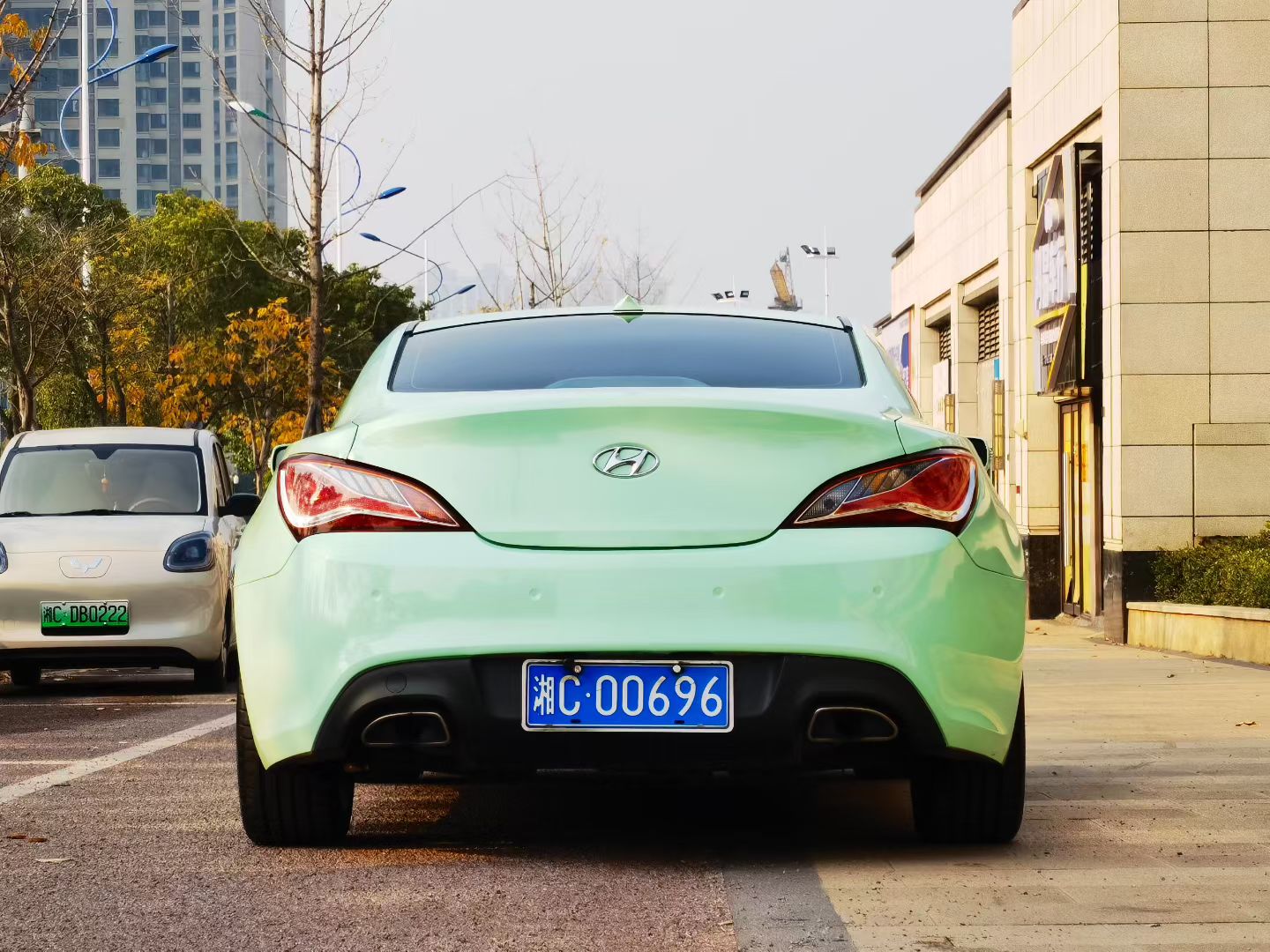 Hyundai Rohens-Coupe 2014 #8 Hyundai Rohens-Coupe 2014 car image #8