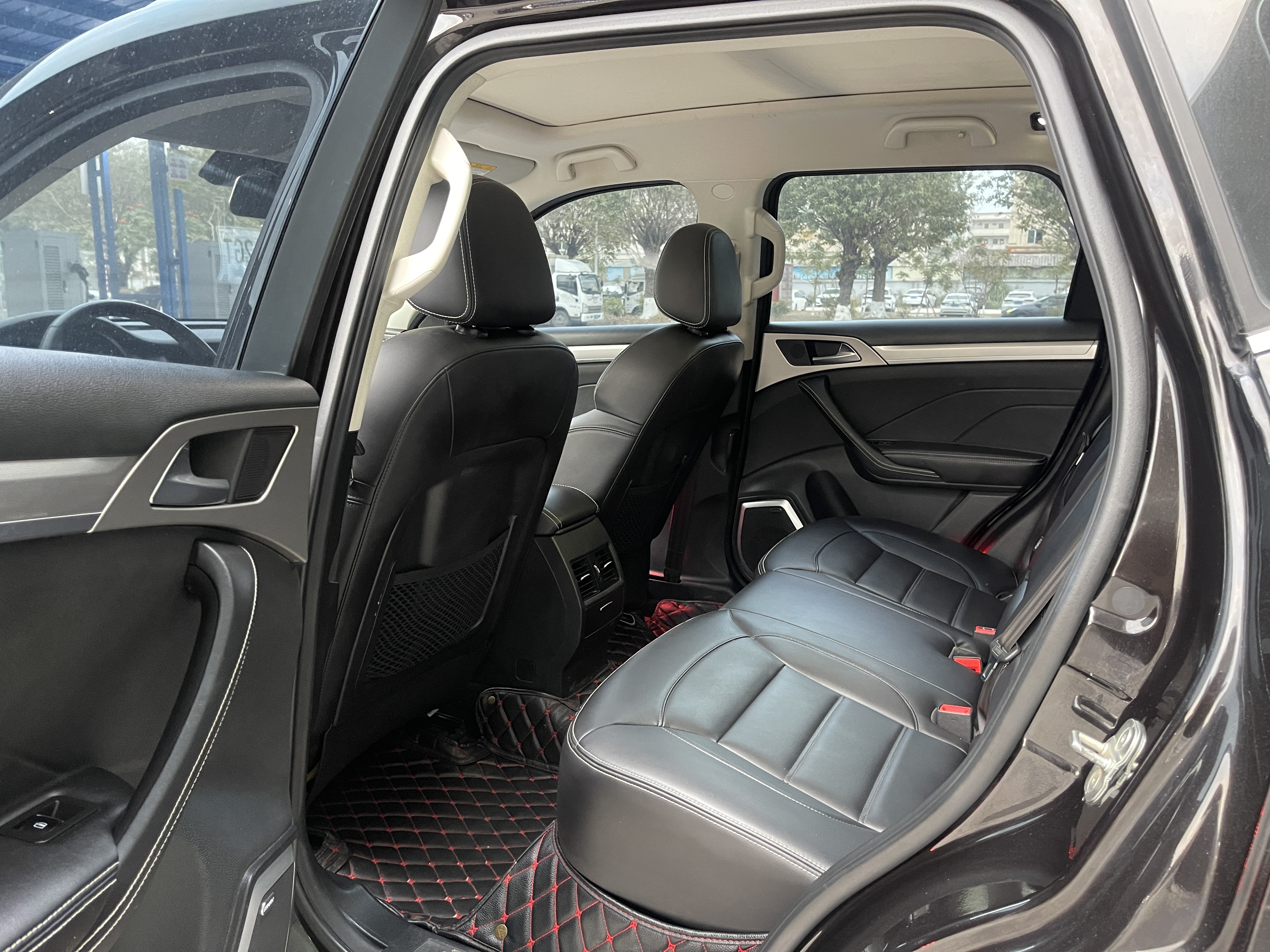 Haval 2018 #8 Haval 2018 car image #8