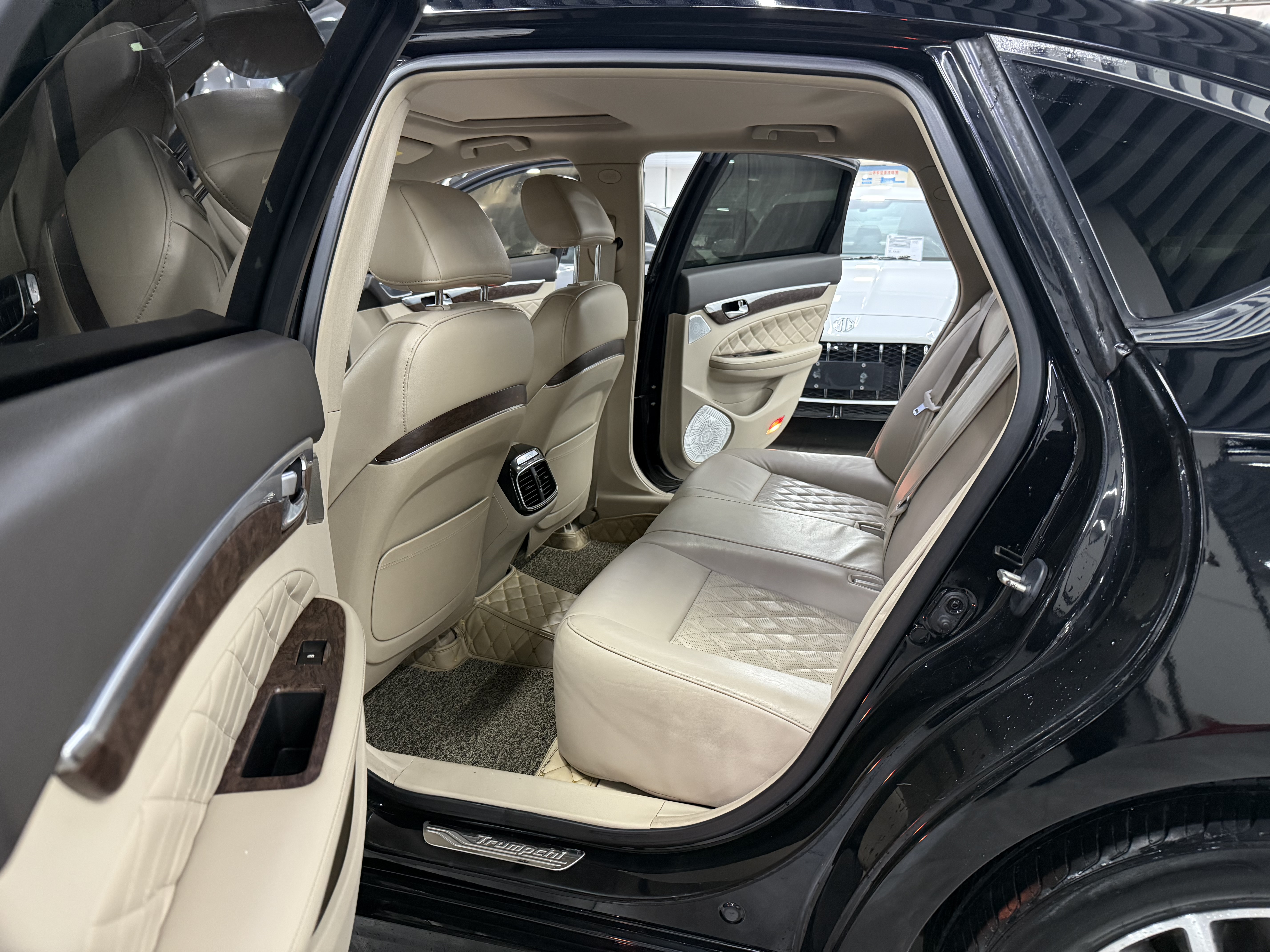 GAC Trumpchi GA8 2016 #8 GAC Trumpchi GA8 2016 car image #8