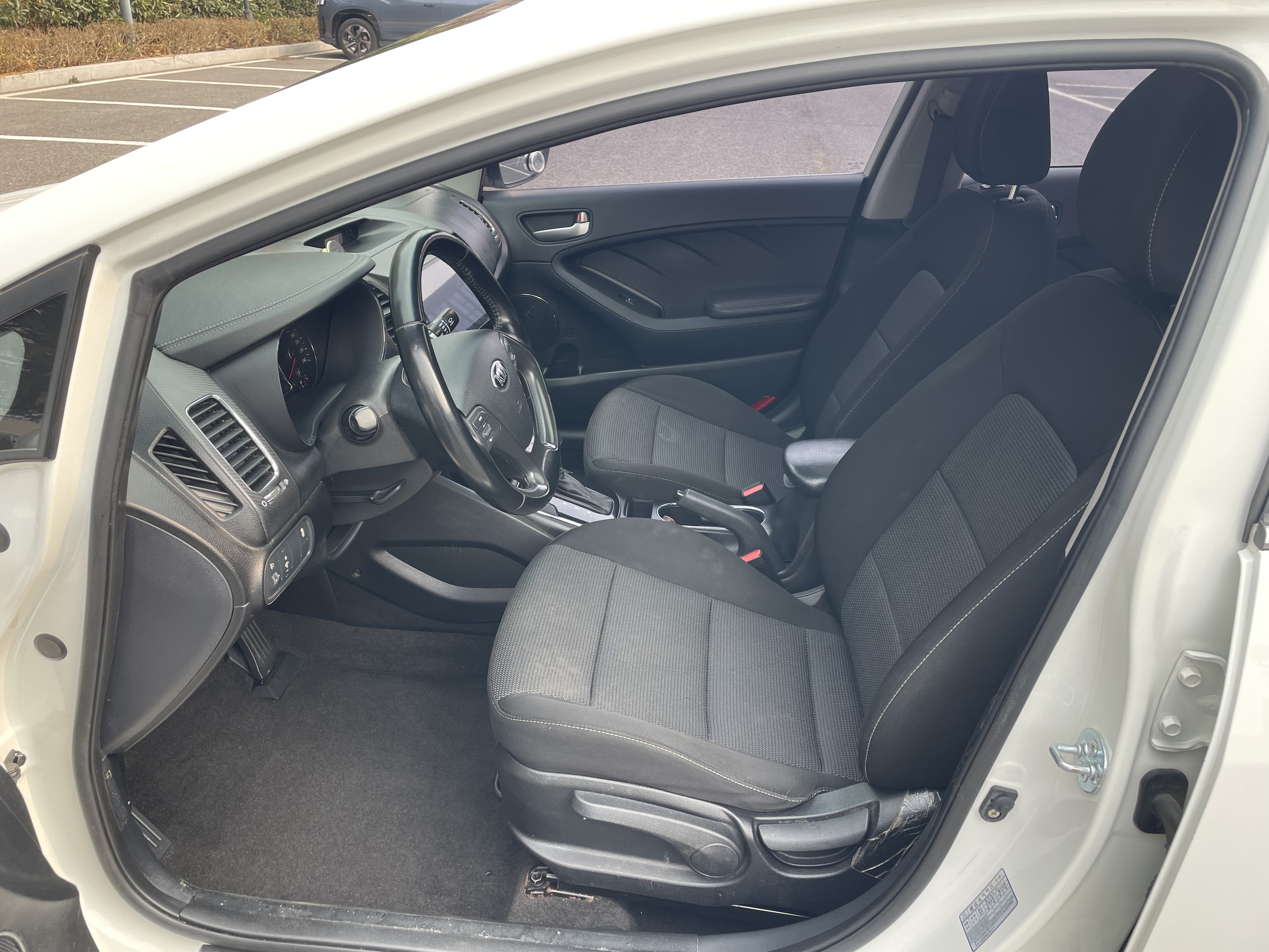 起亚 起亚K3 2017 汽车图片 #8