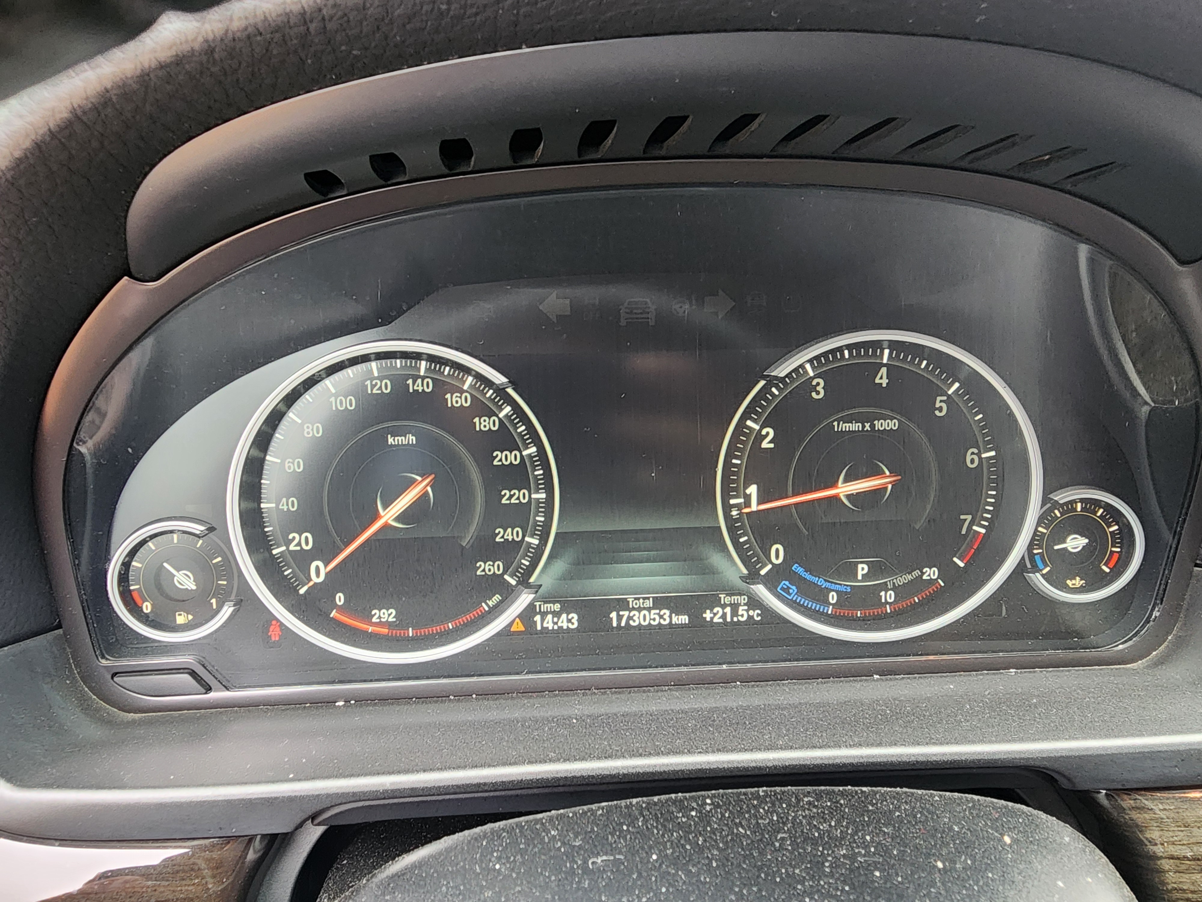 BMW 5 Series 2017 immagine di auto #8