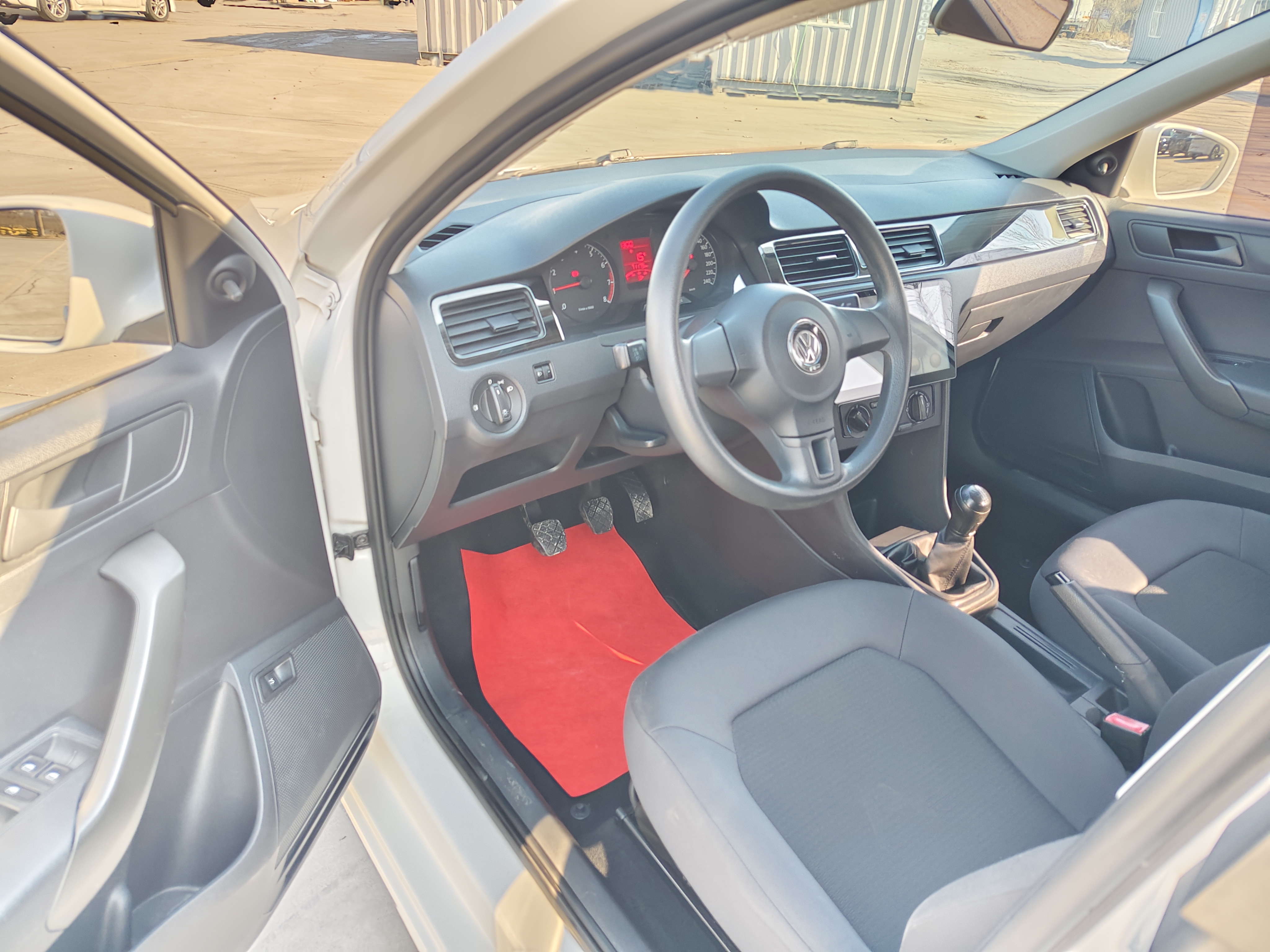 Santana 2014 car image #8