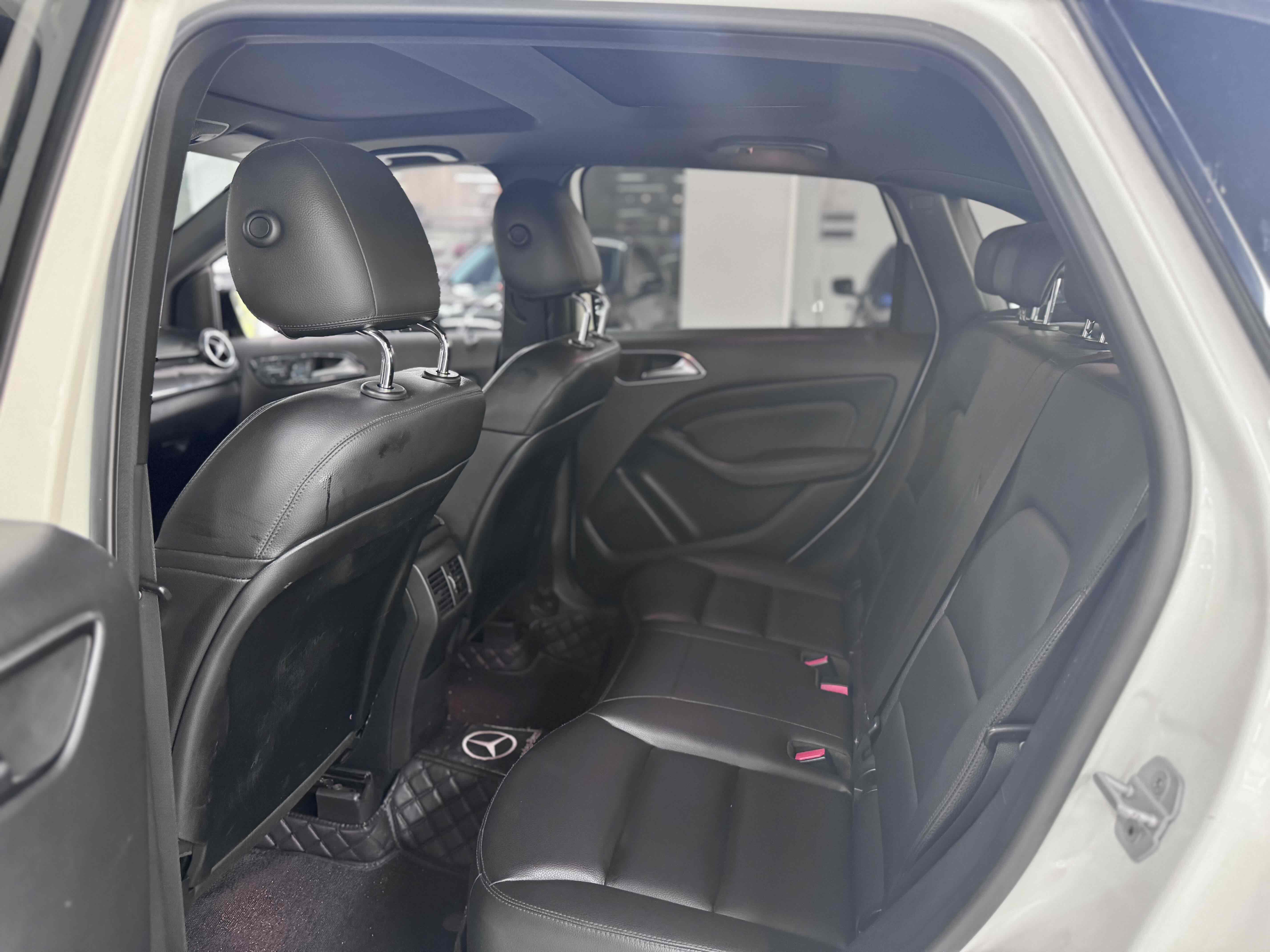 Mercedes-Benz B Class 2014 car image #8