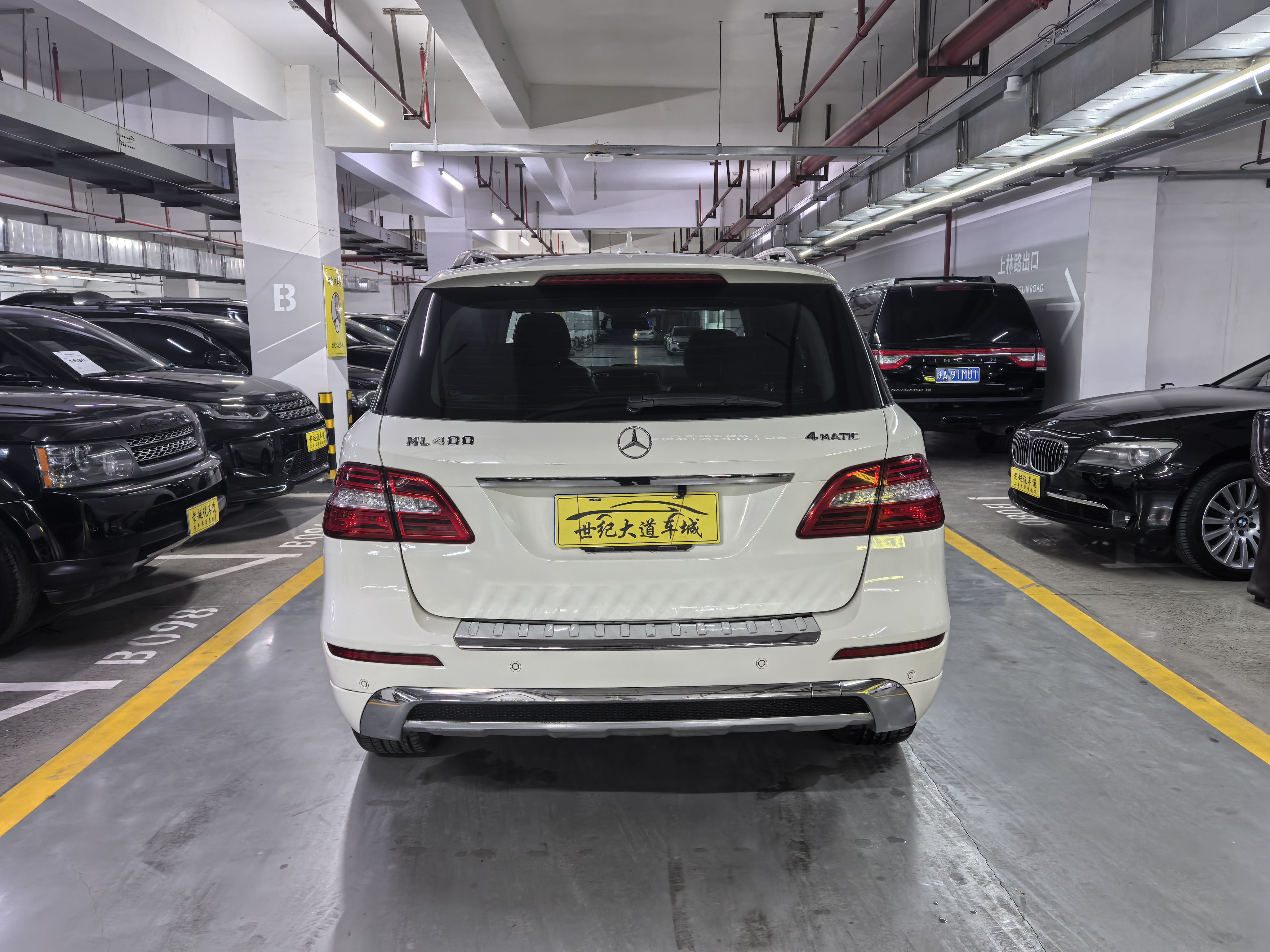 Mercedes-Benz M Class 2013 car image #8