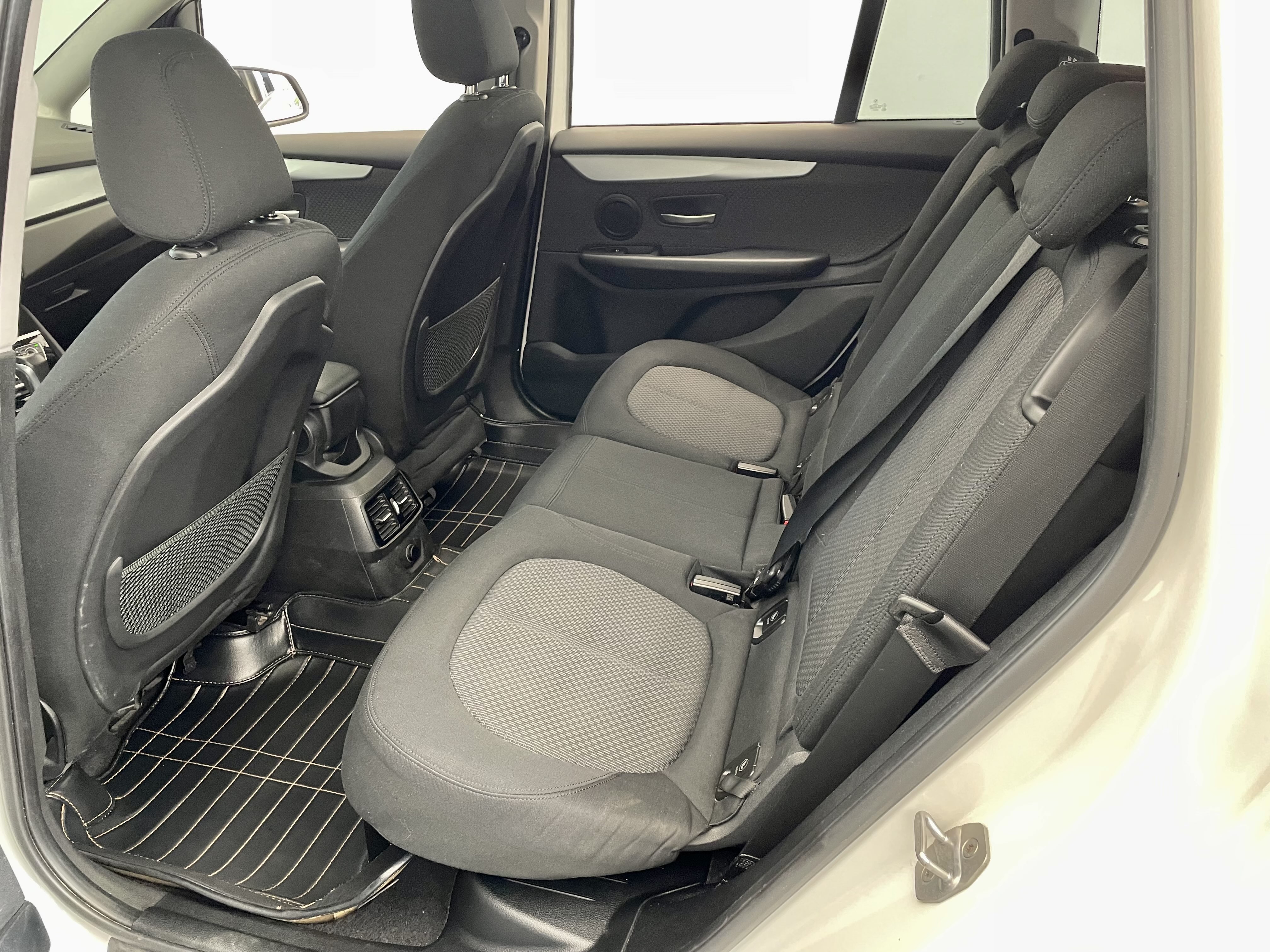 BMW 2 Series (Imported) 2017 #8 BMW 2 Series (Imported) 2017 car image #8