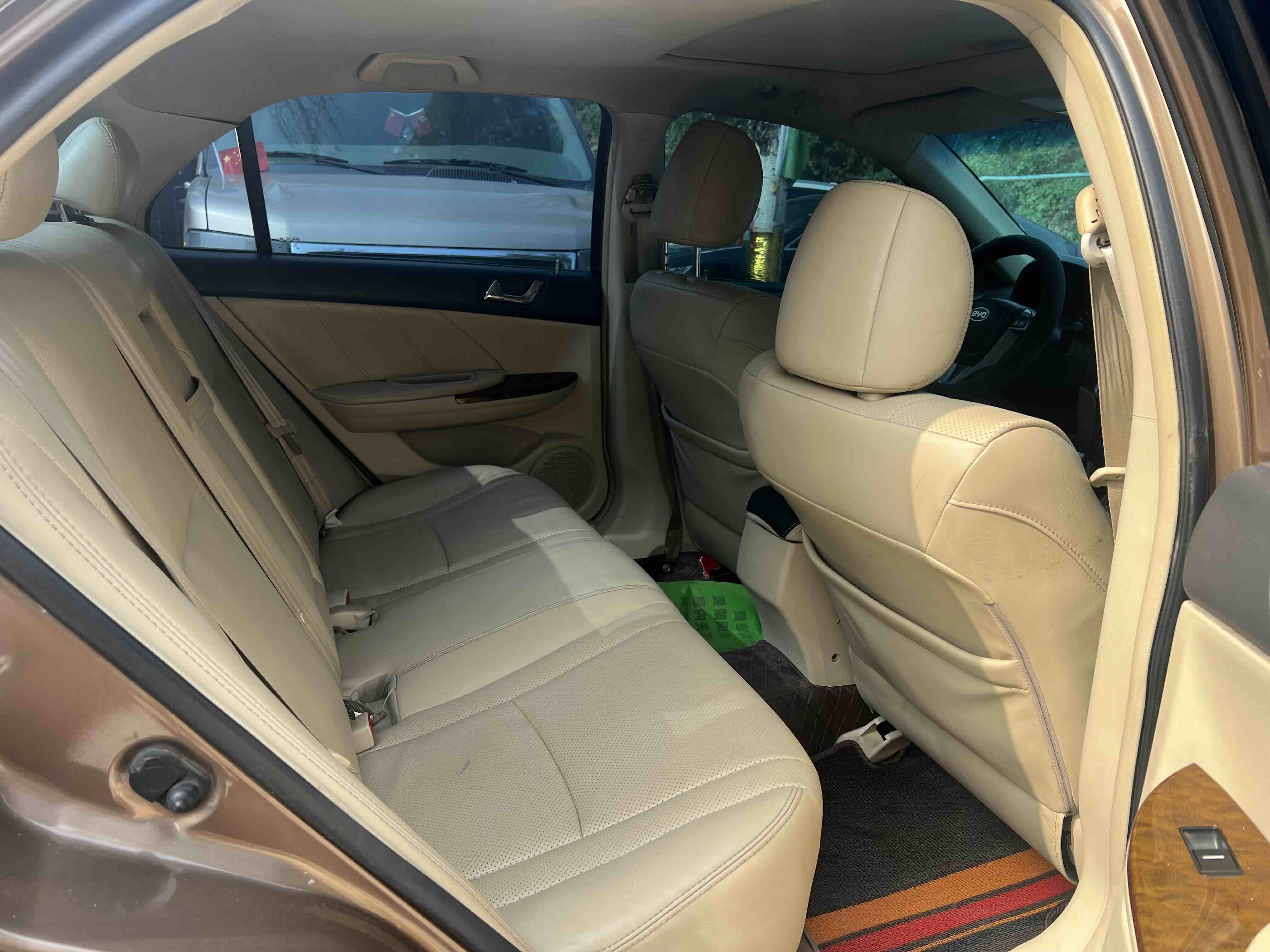 BYD G6 2012 #8 BYD G6 2012 car image #8