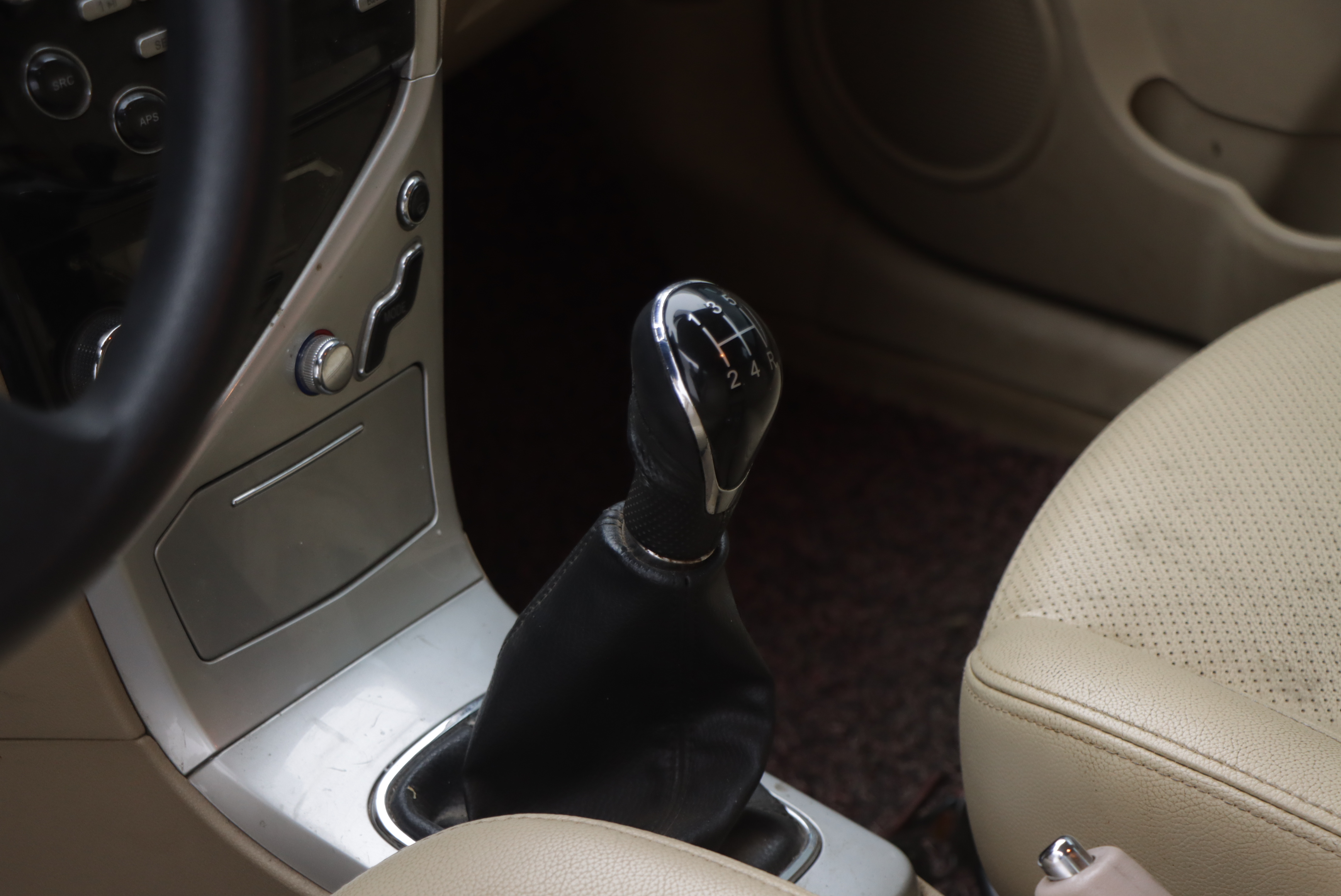 Great Wall C30 2013 car image #8