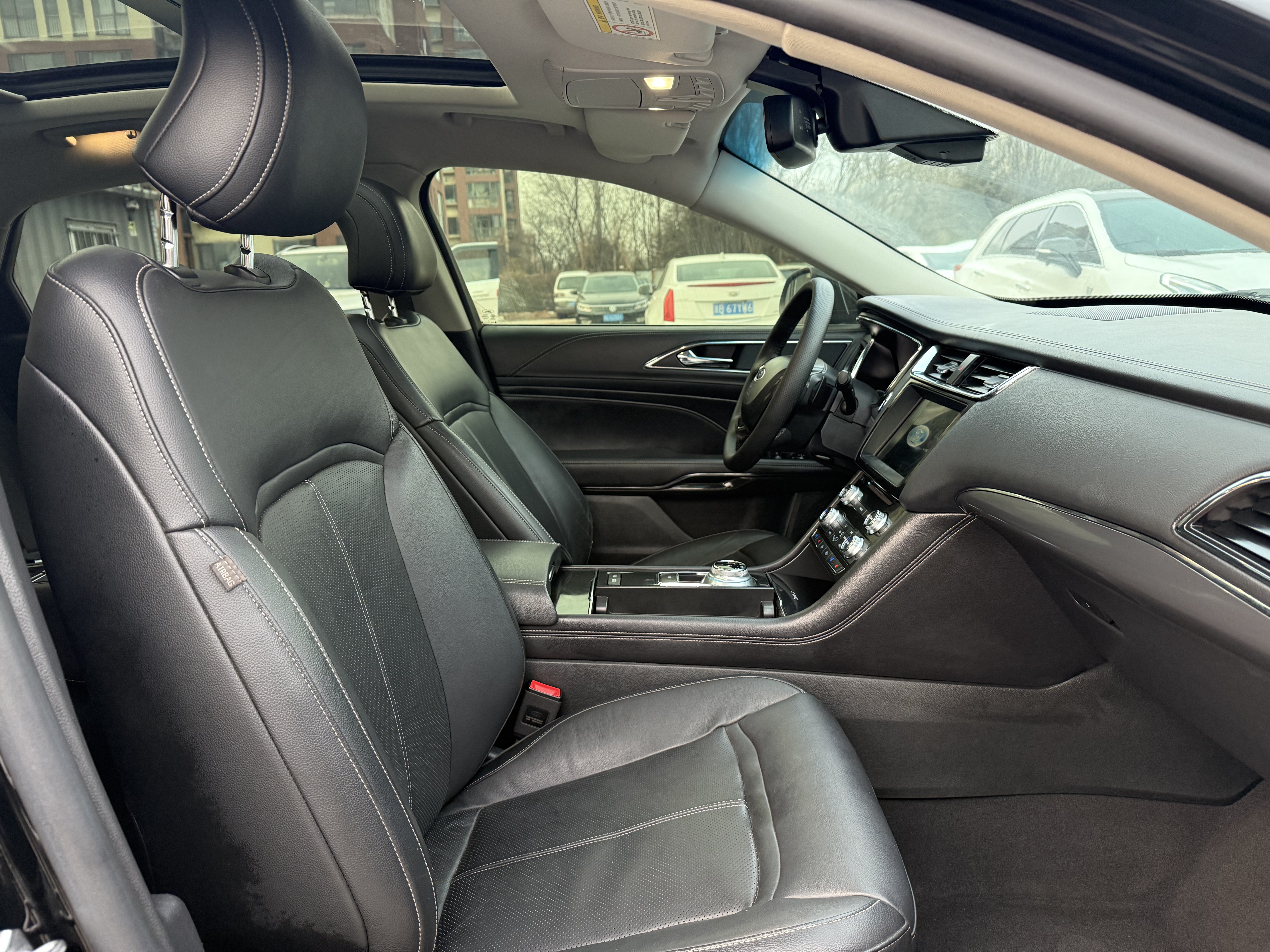 Ford Taurus 2016 car image #8