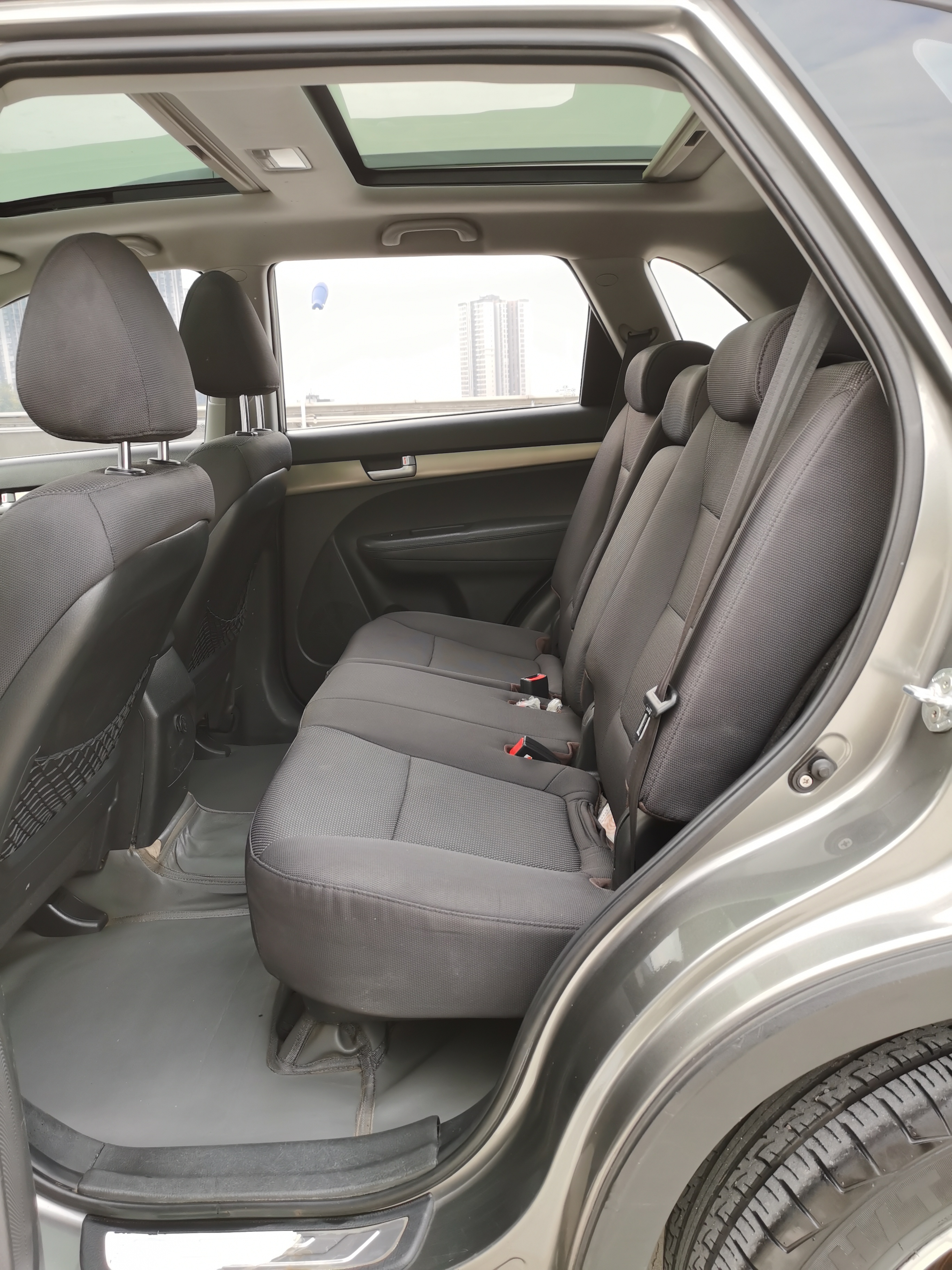 起亚 索兰托 2012 汽车图片 #8