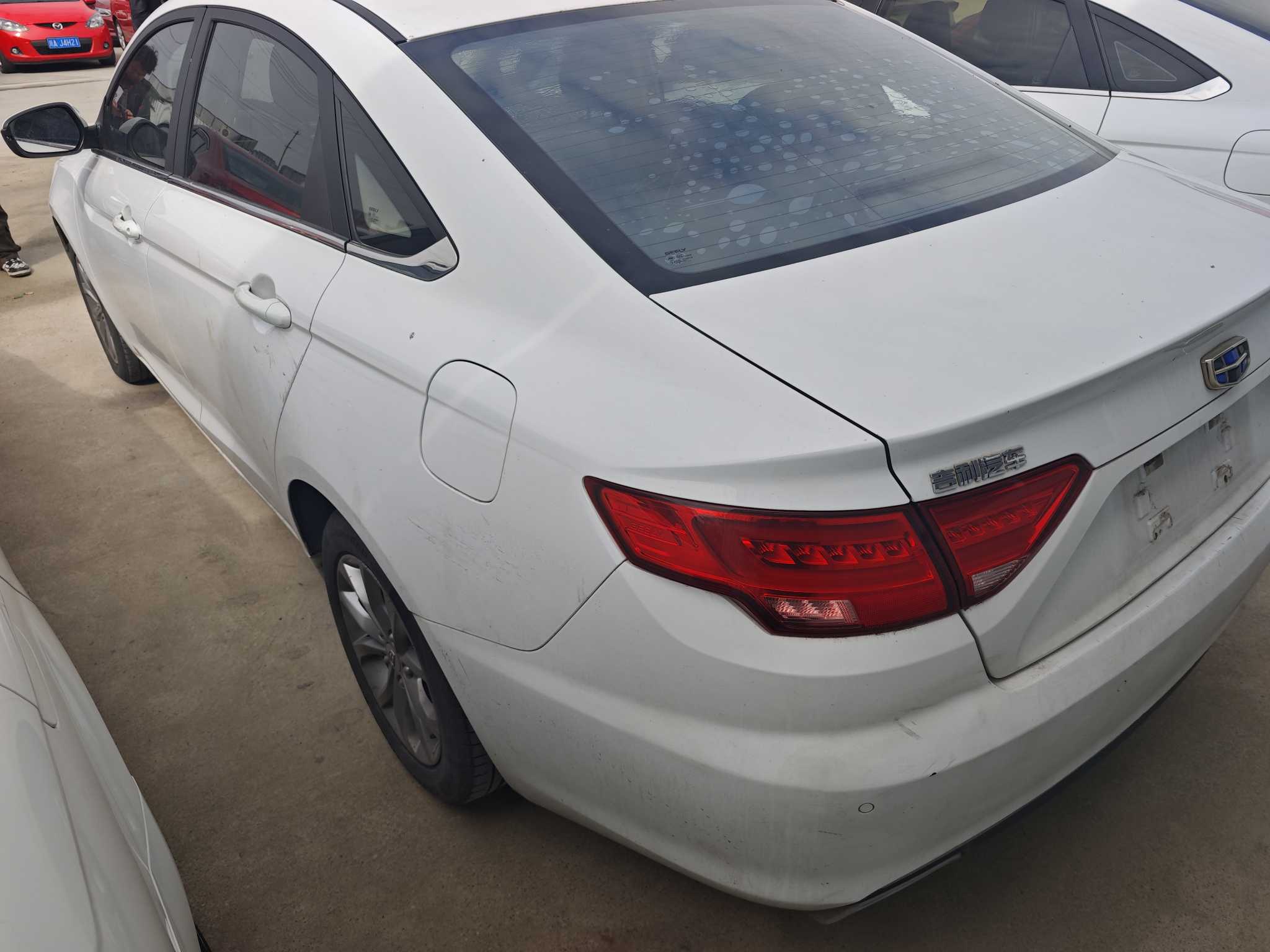 Emgrand GL 2017 #8 Emgrand GL 2017 car image #8