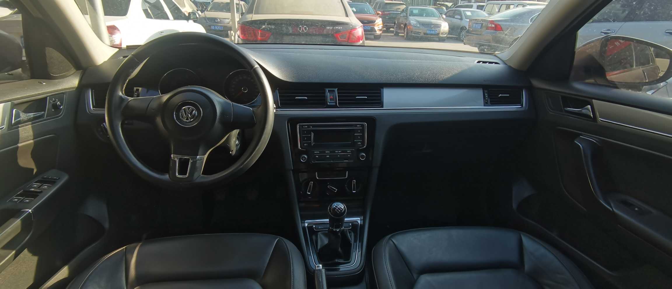 Volkswagen Bora 2013 car image #8