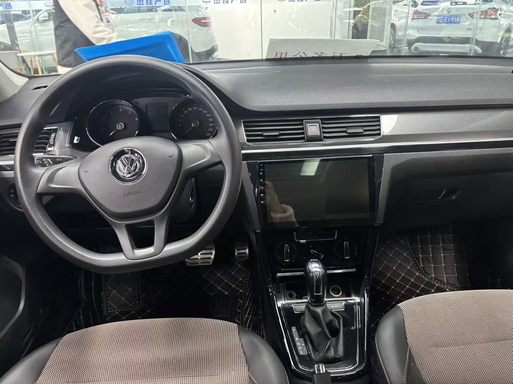 Volkswagen C-Trek 2017 immagine di auto #8