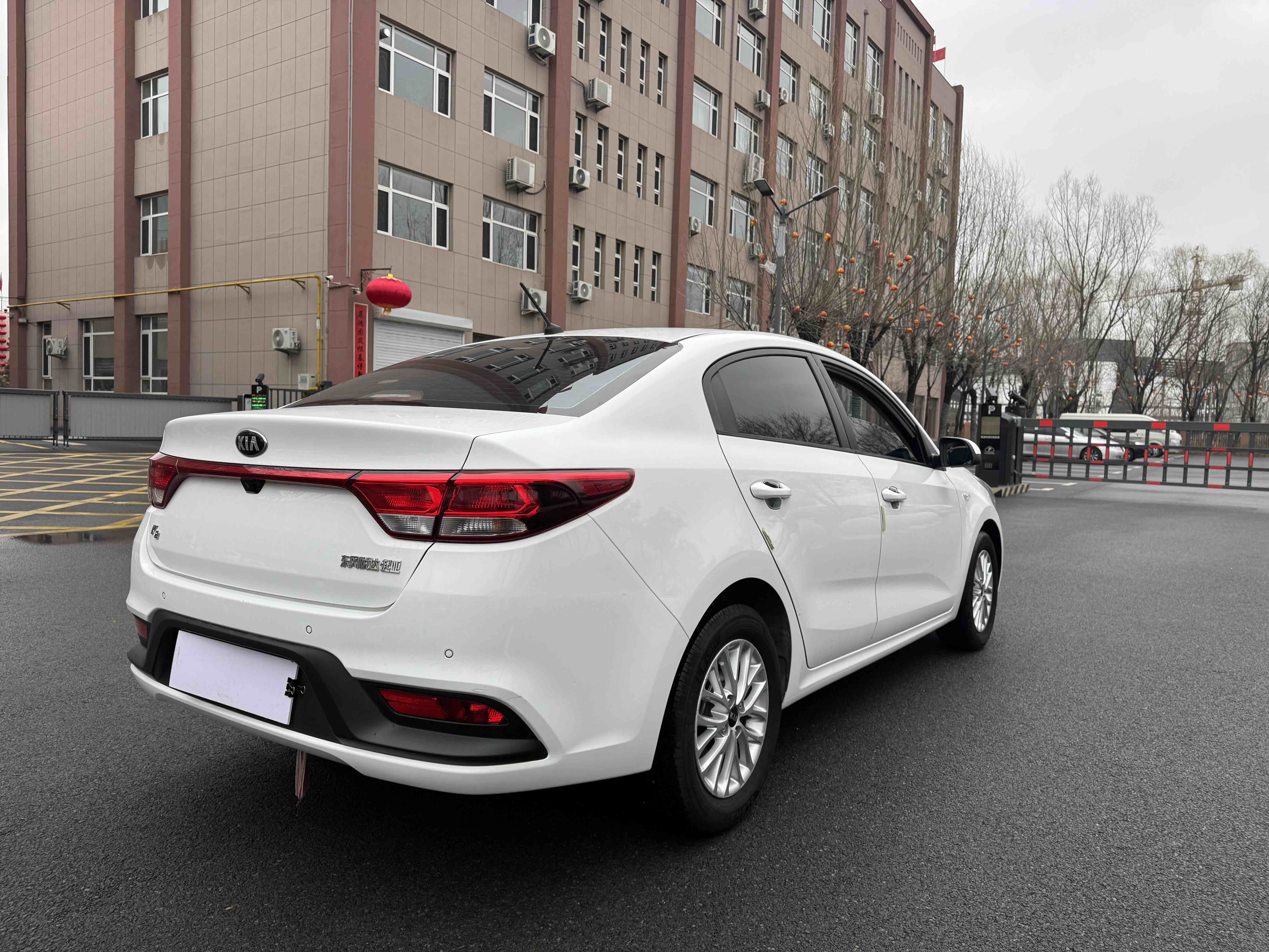 起亚 起亚K2 2017 汽车图片 #8