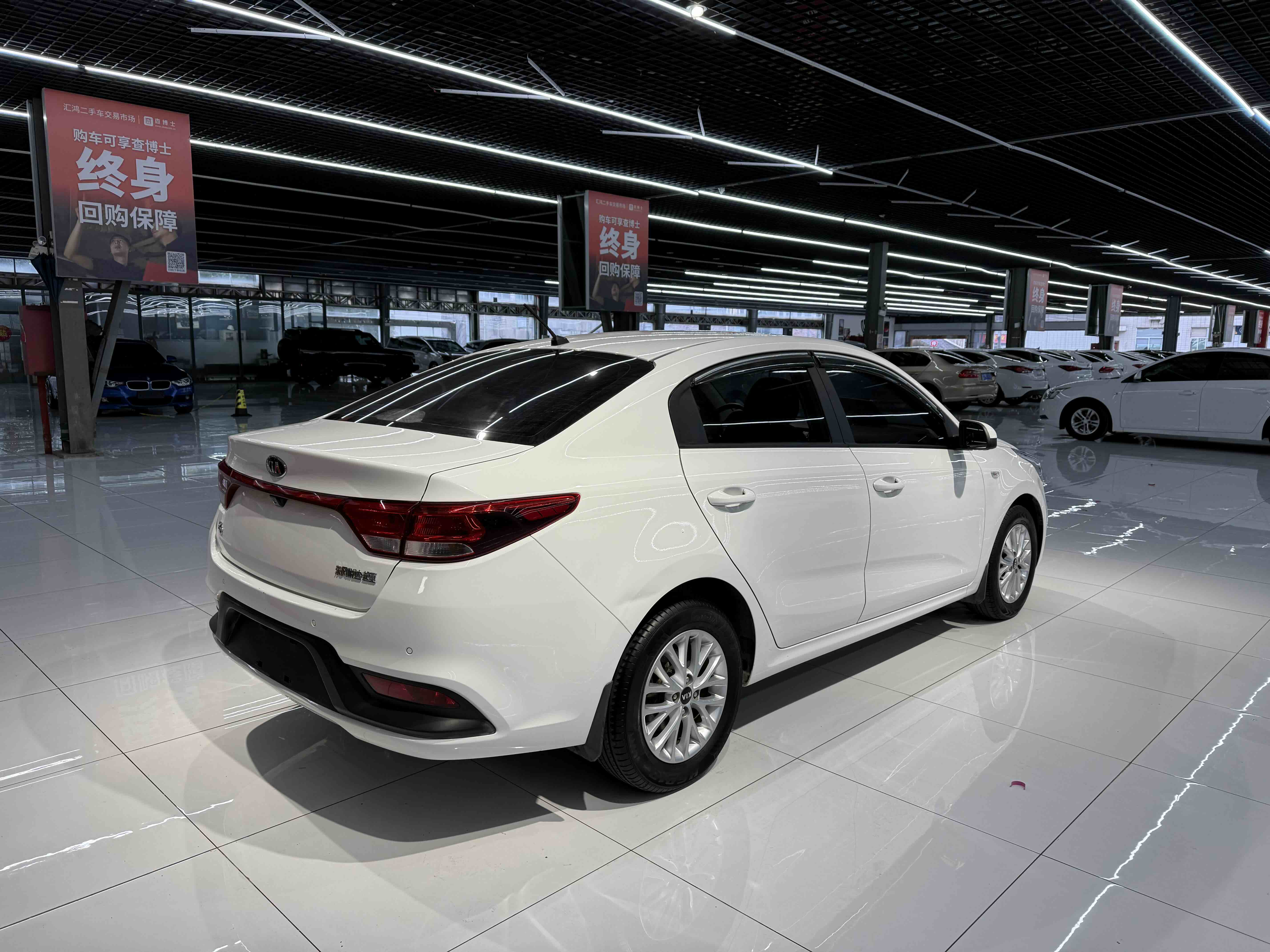 Kia K2 2017 imagen de coche #8