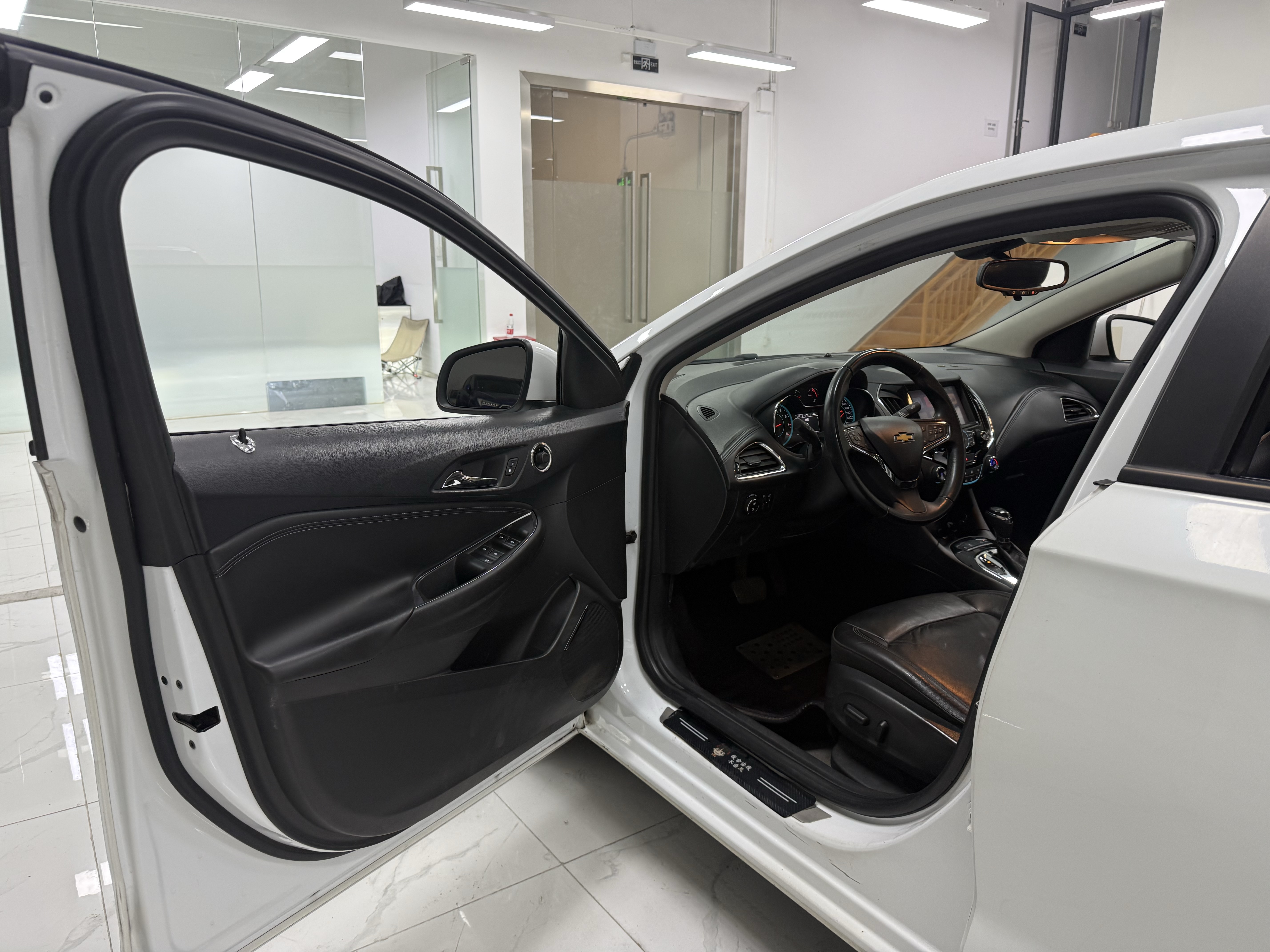 Chevrolet Cruze 2015 immagine di auto #8