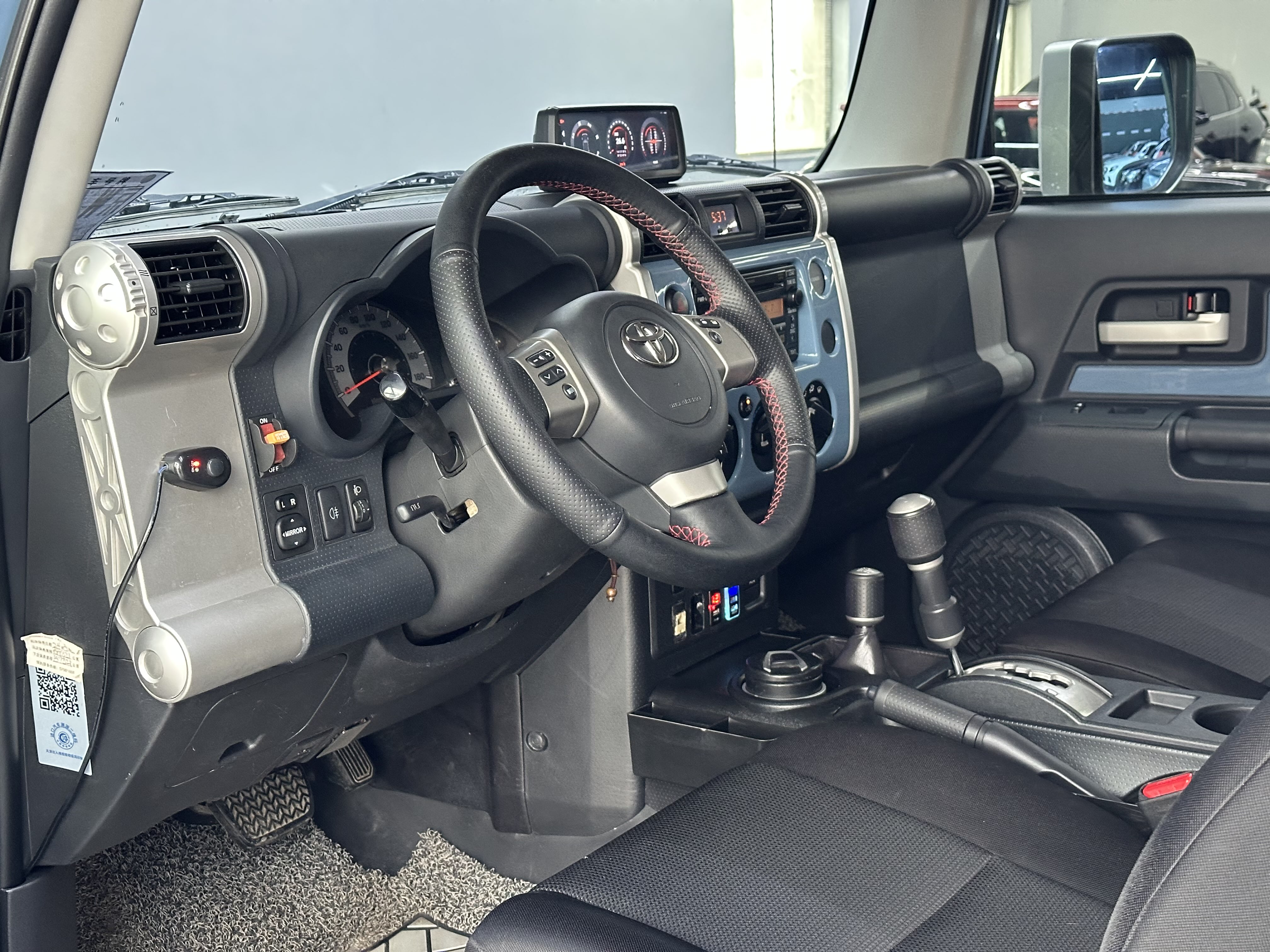 Toyota FJ Cruiser 2014 car image #8