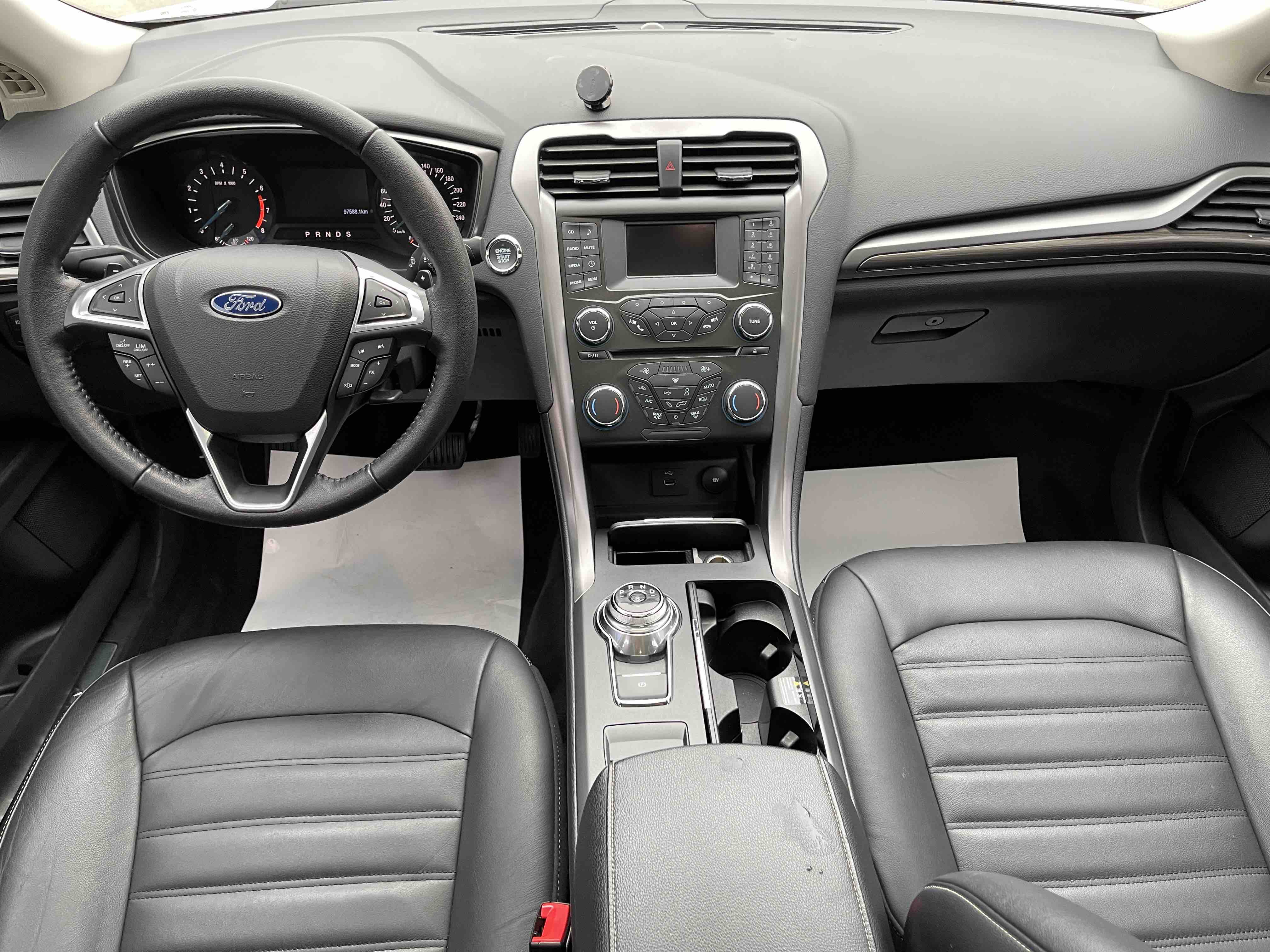 Ford Mondeo 2019 car image #8