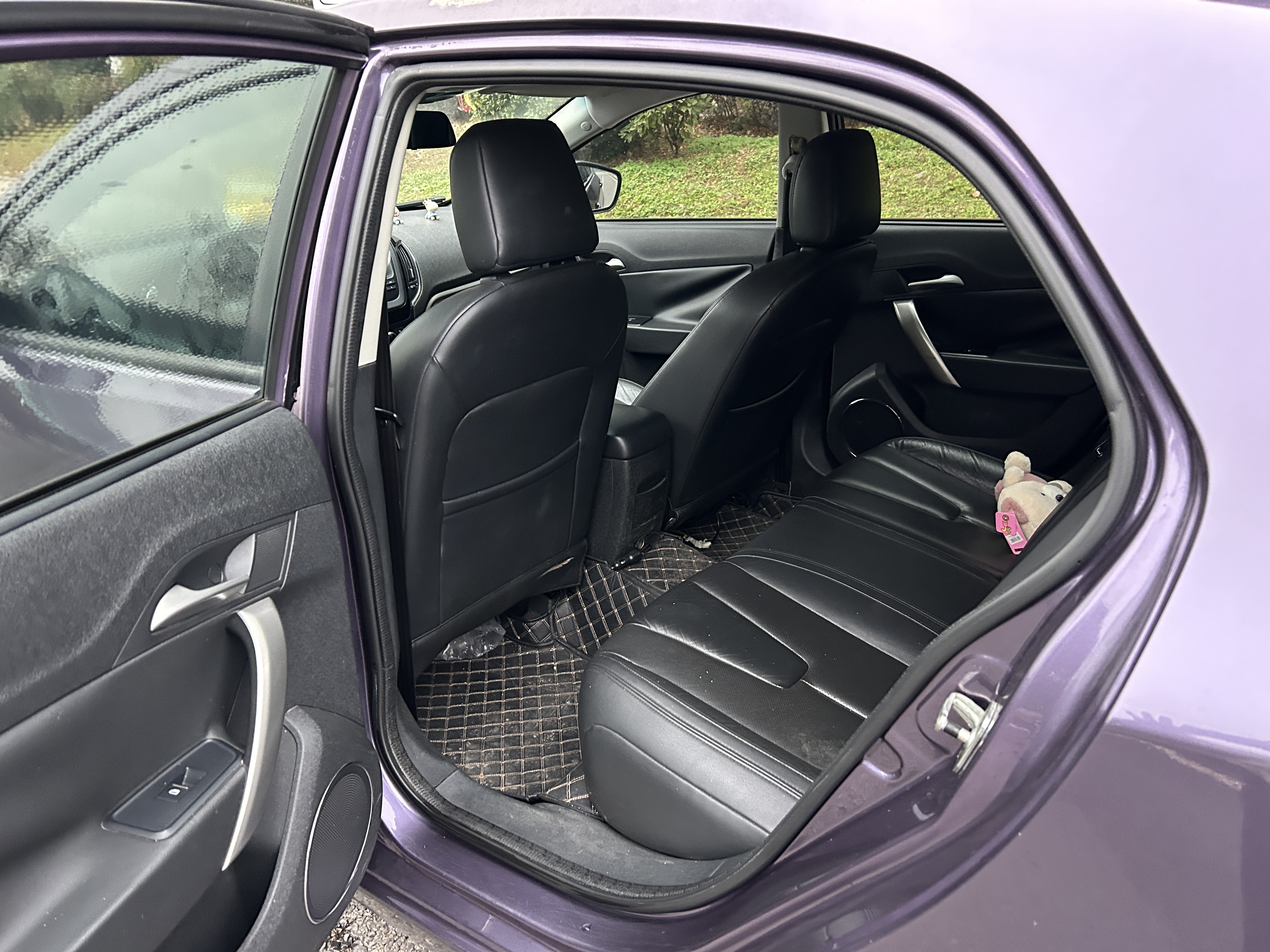 MG 5 2012 #8 MG 5 2012 car image #8