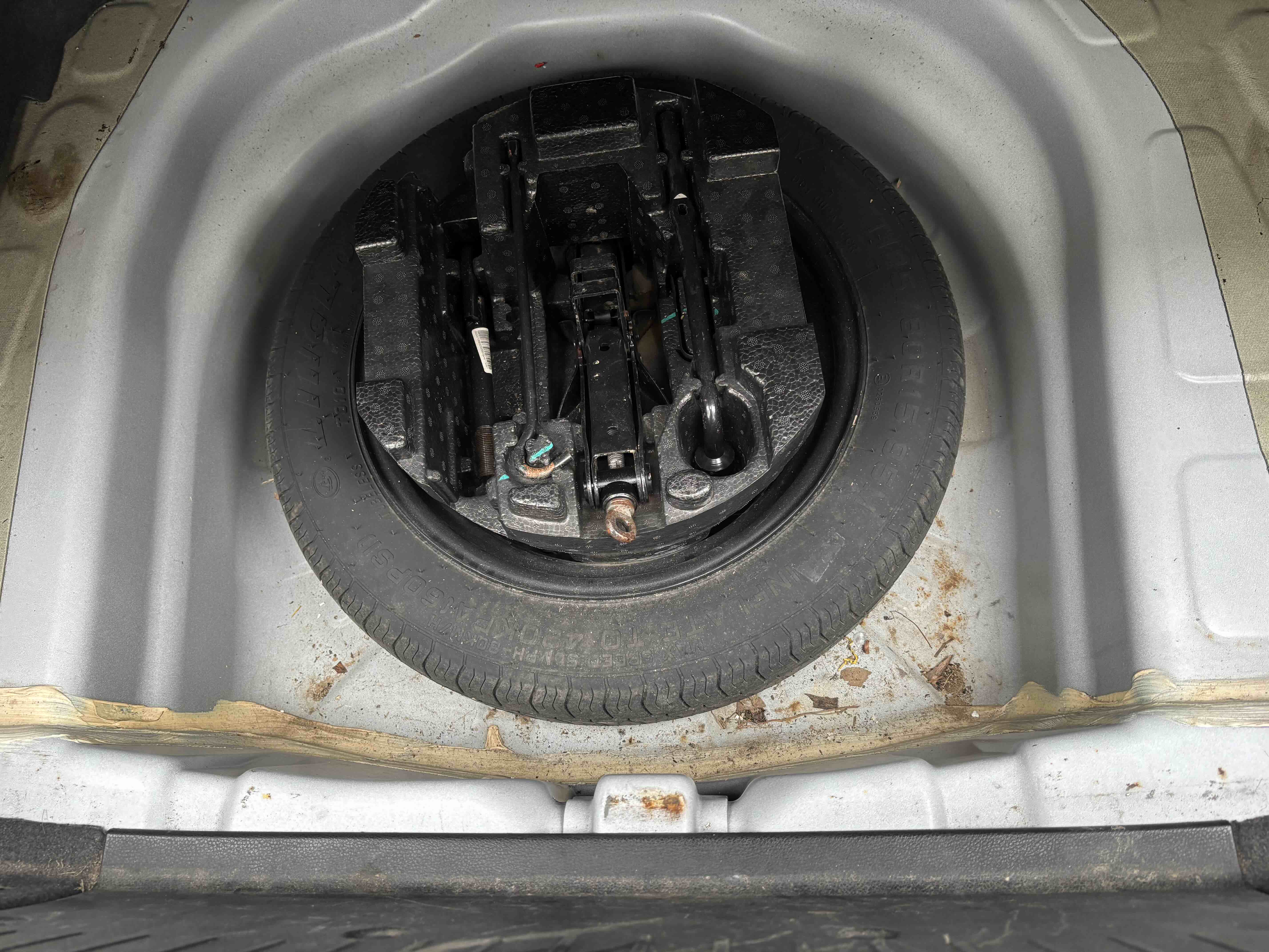 Emgrand 2017 car image #8