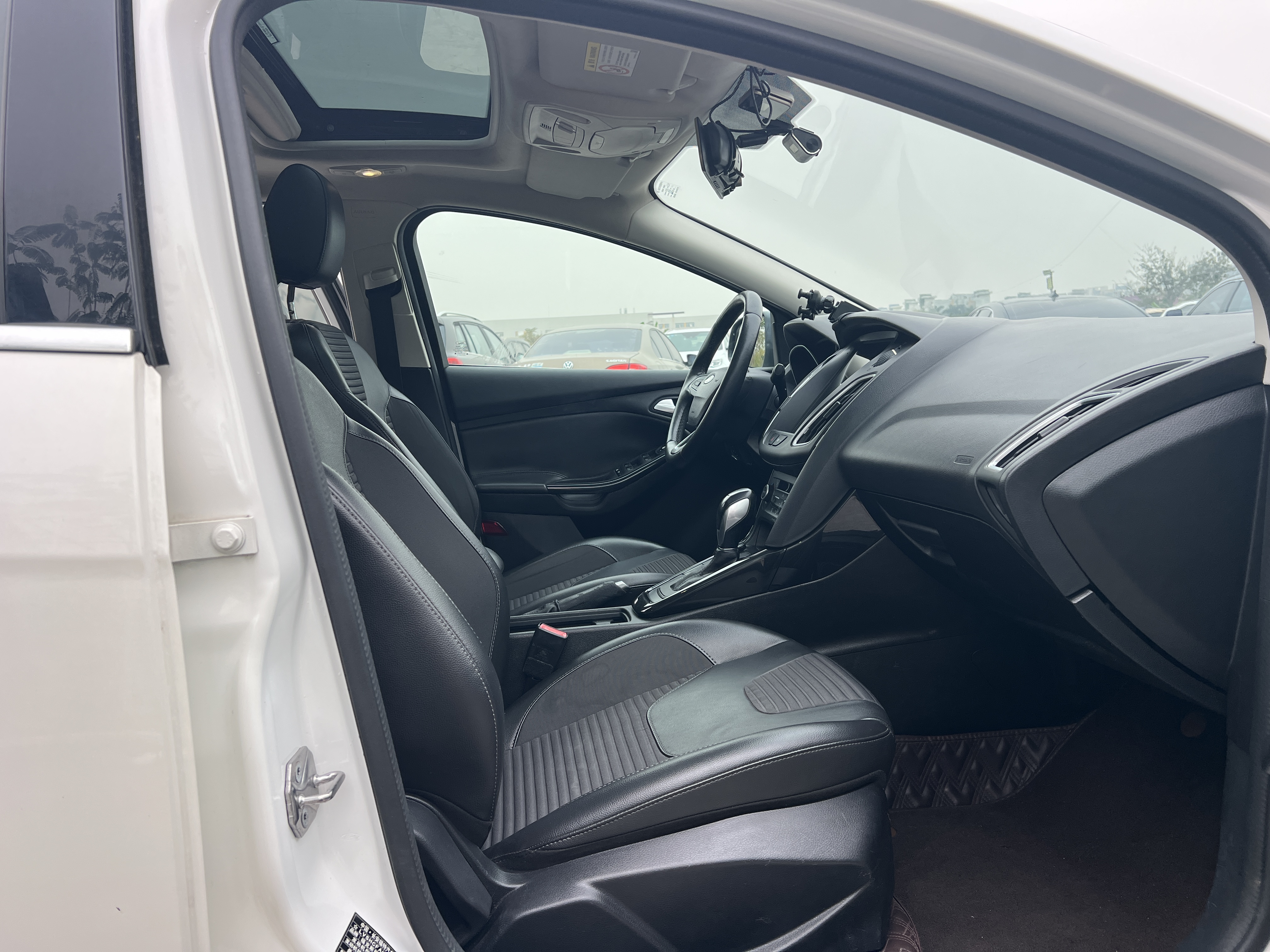 Ford Focus 2017 car image #8