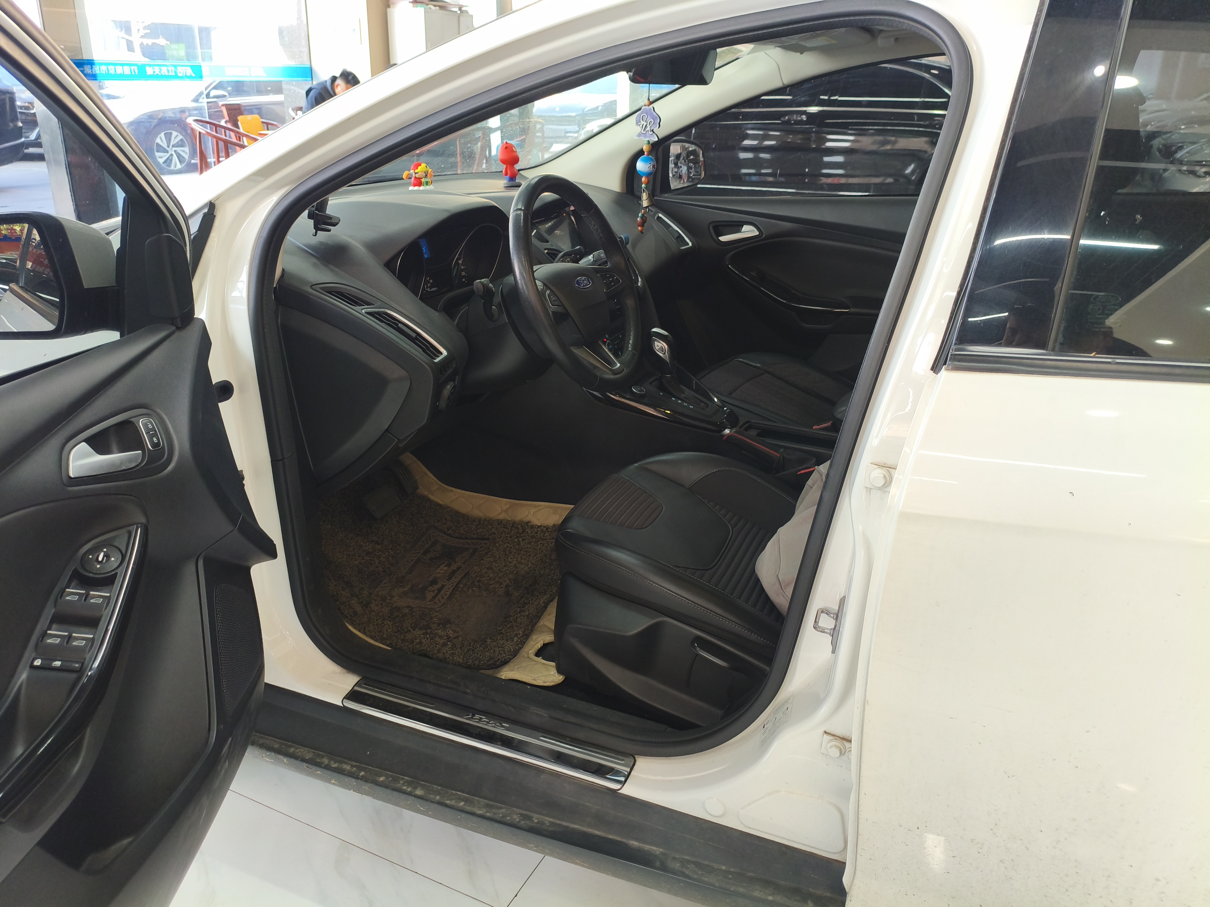 Ford Focus 2017 car image #8