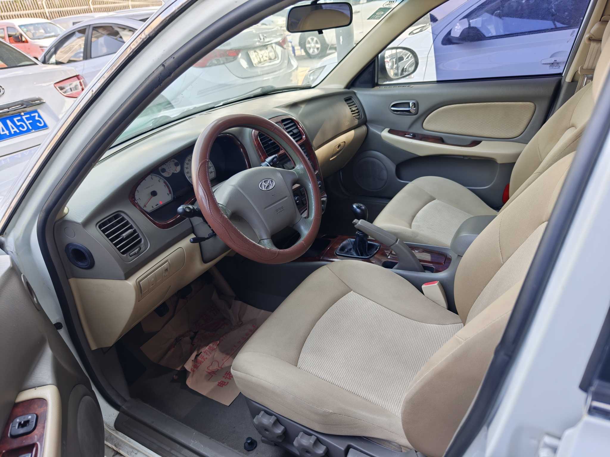 Hyundai moInca 2012 car image #8