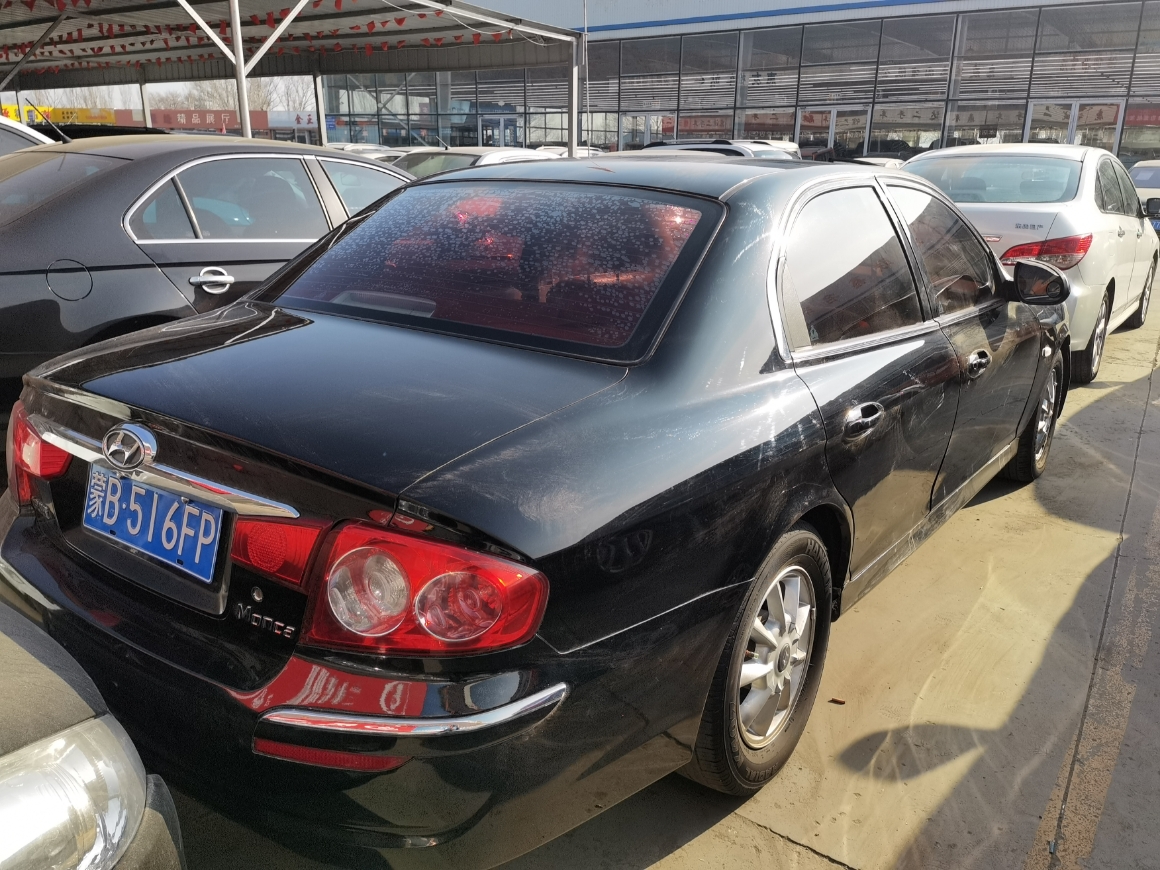 Hyundai moInca 2017 car image #8