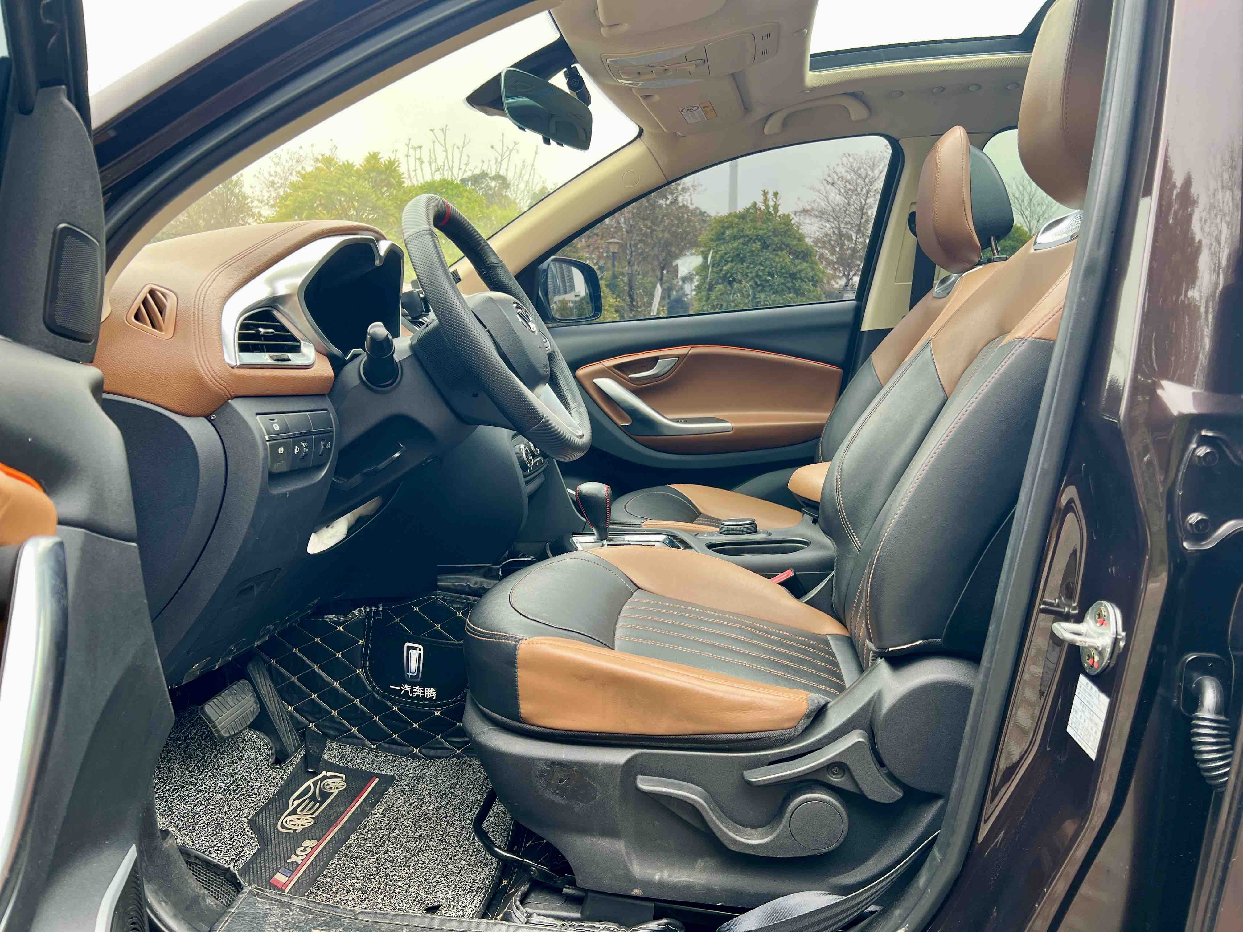 Soueast DX7 2017 car image #8