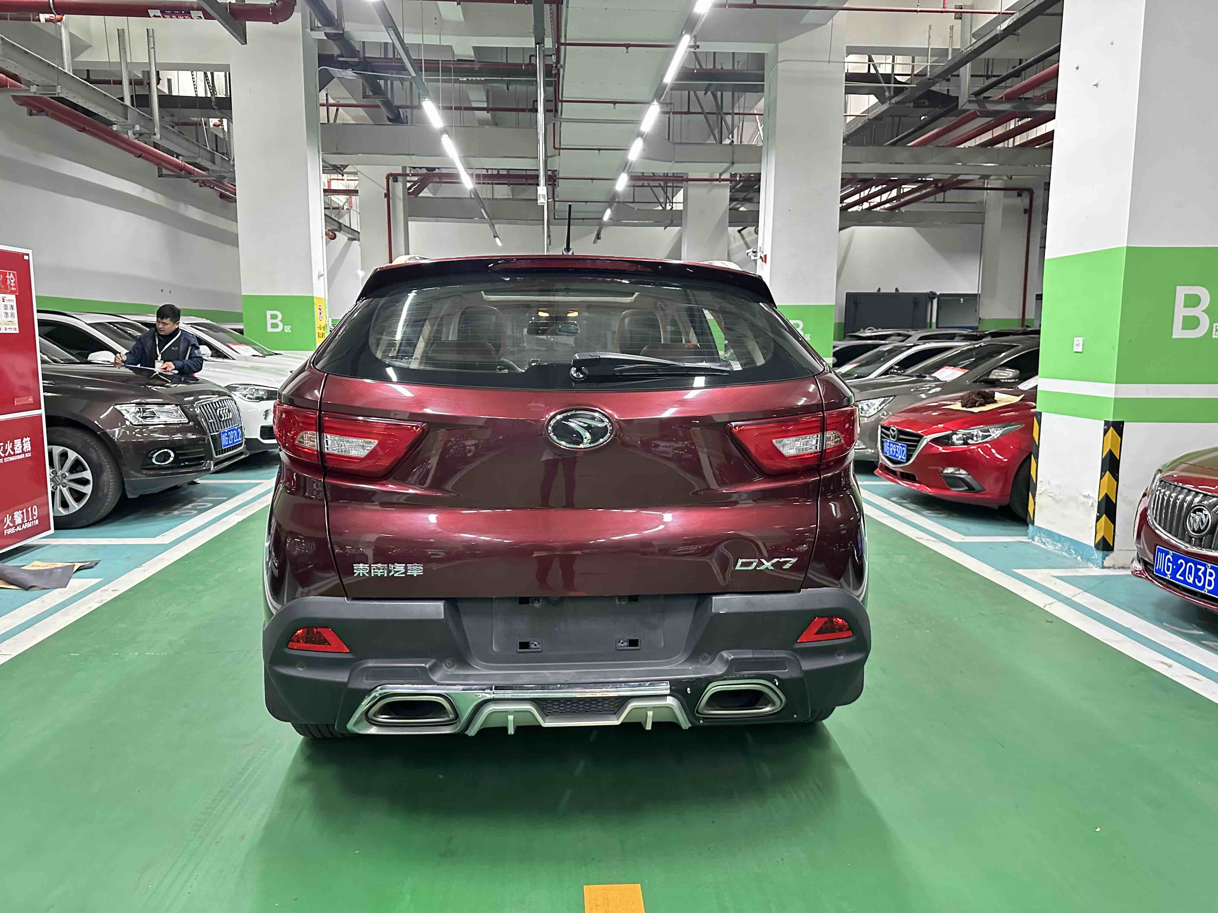 Soueast DX7 2016 #8 Soueast DX7 2016 car image #8