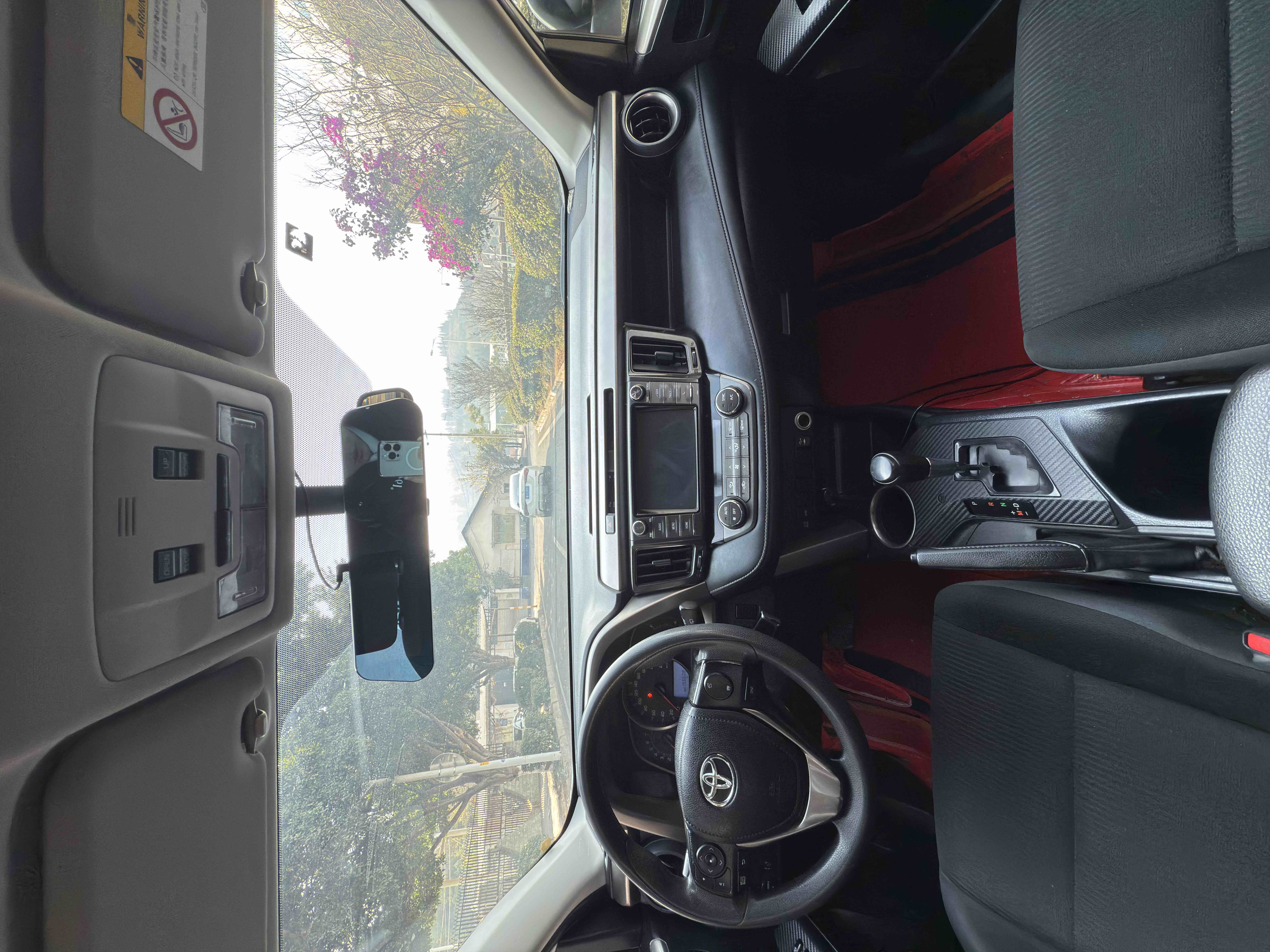 Toyota RAV4 2016 car image #8