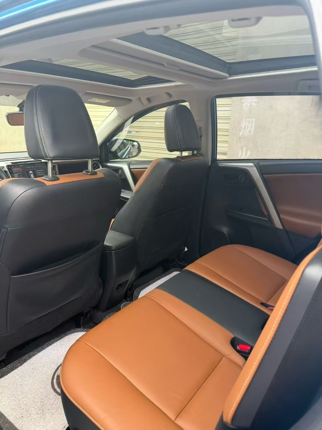 RAV4 2016 car image #8