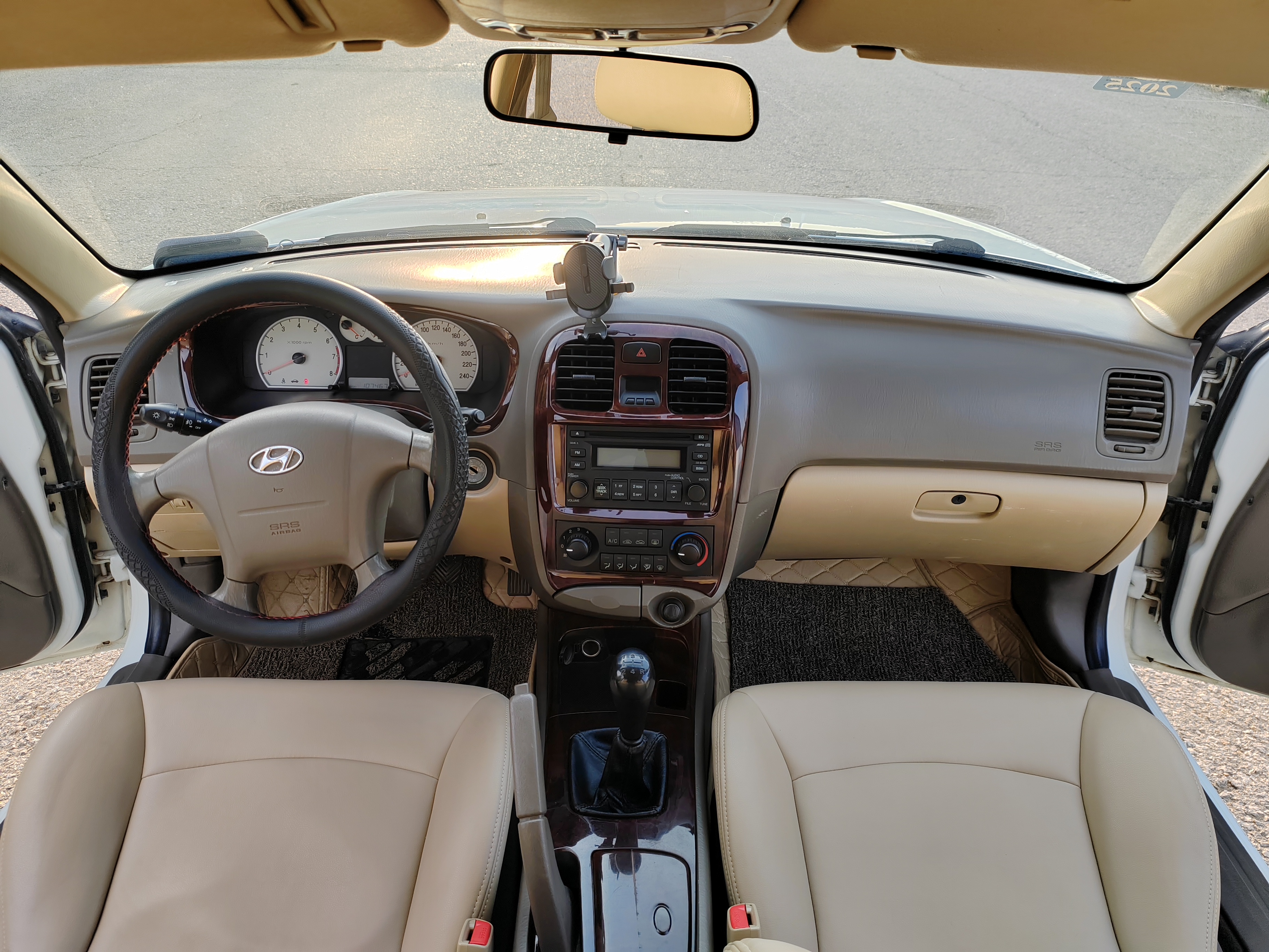 Hyundai moInca 2013 #8 Hyundai moInca 2013 car image #8