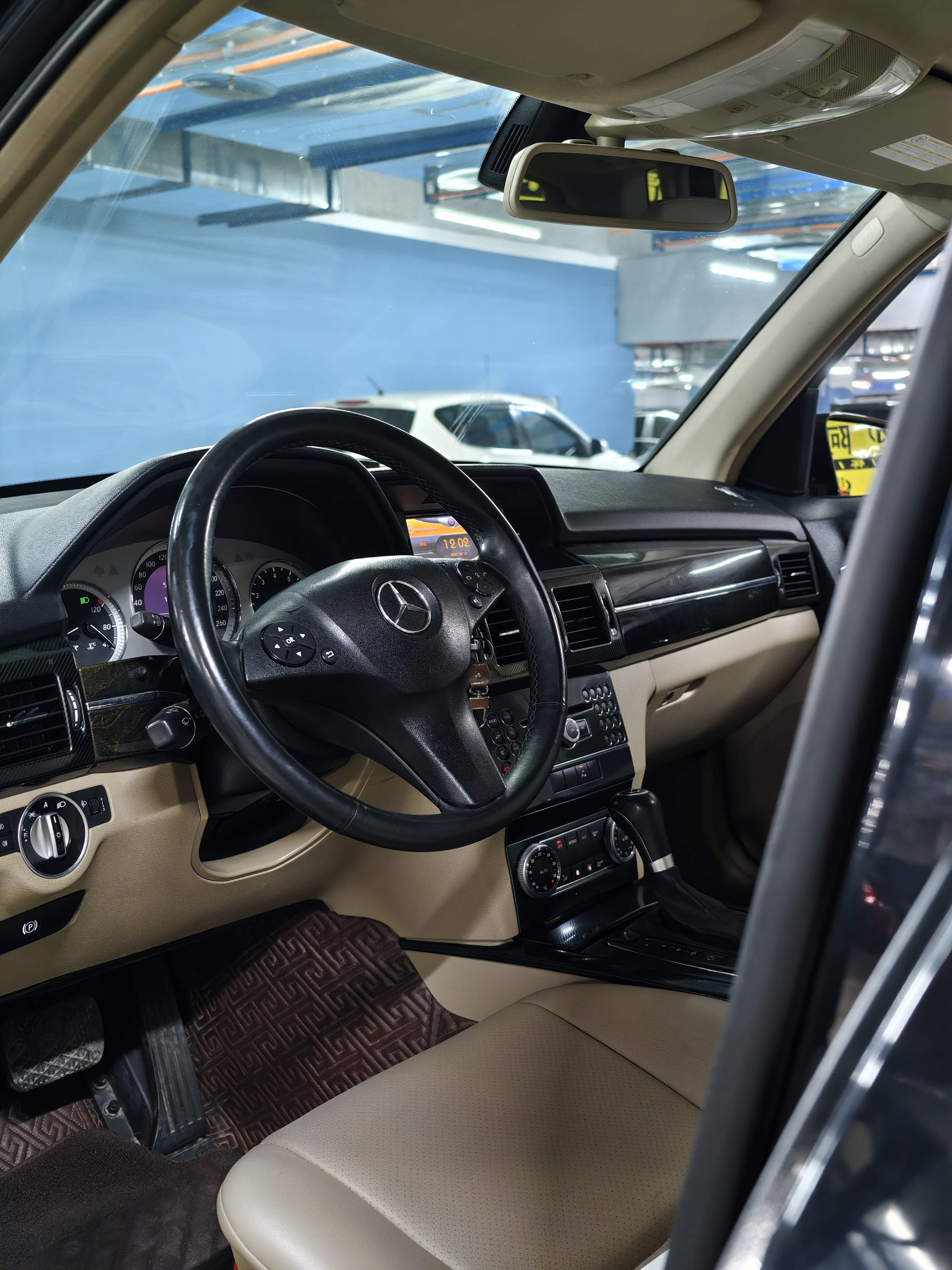 Mercedes-Benz GLK Class (Imported) 2011 immagine di auto #8