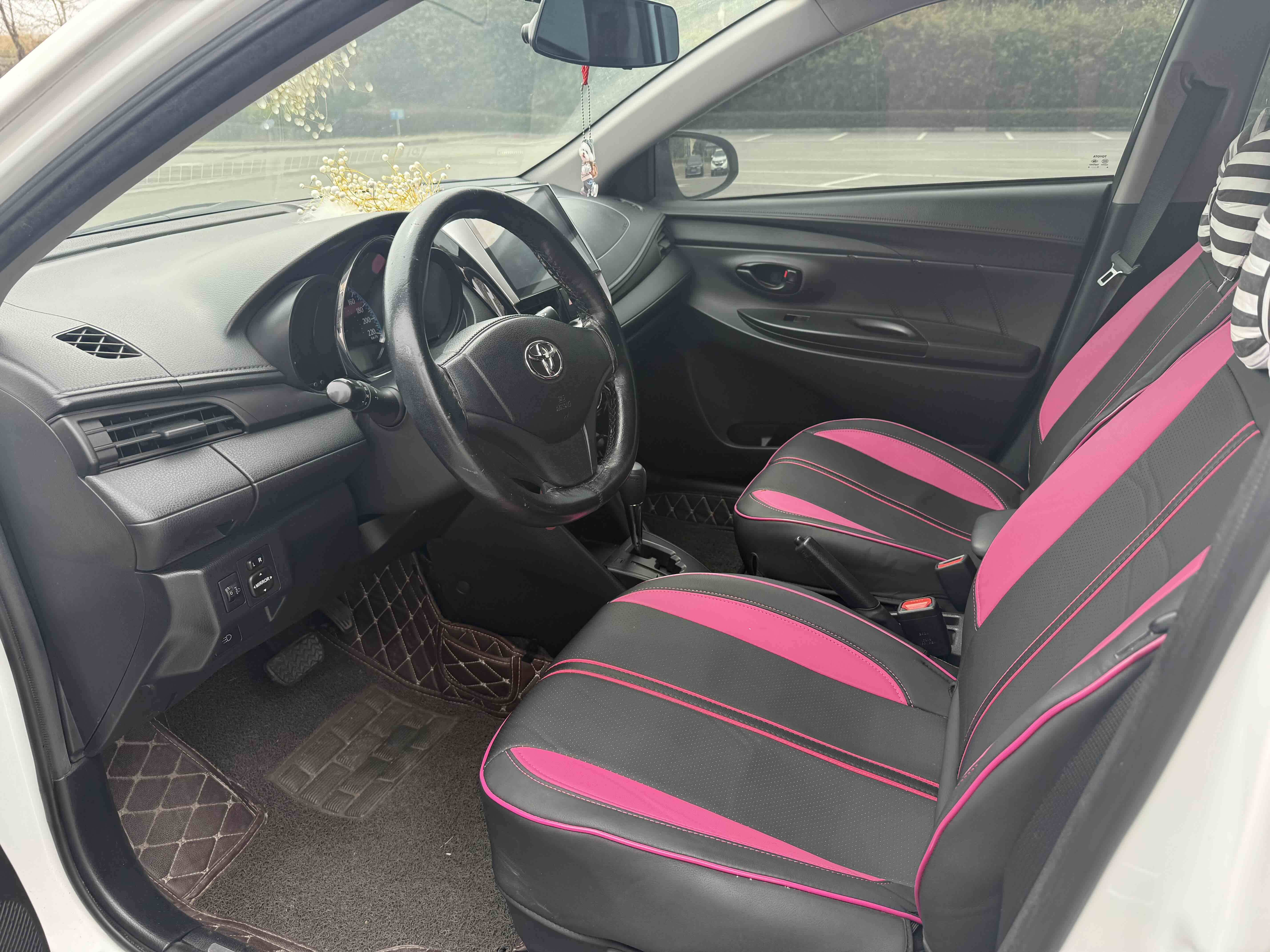 Toyota Yaris L Zhixuan 2018 immagine di auto #8