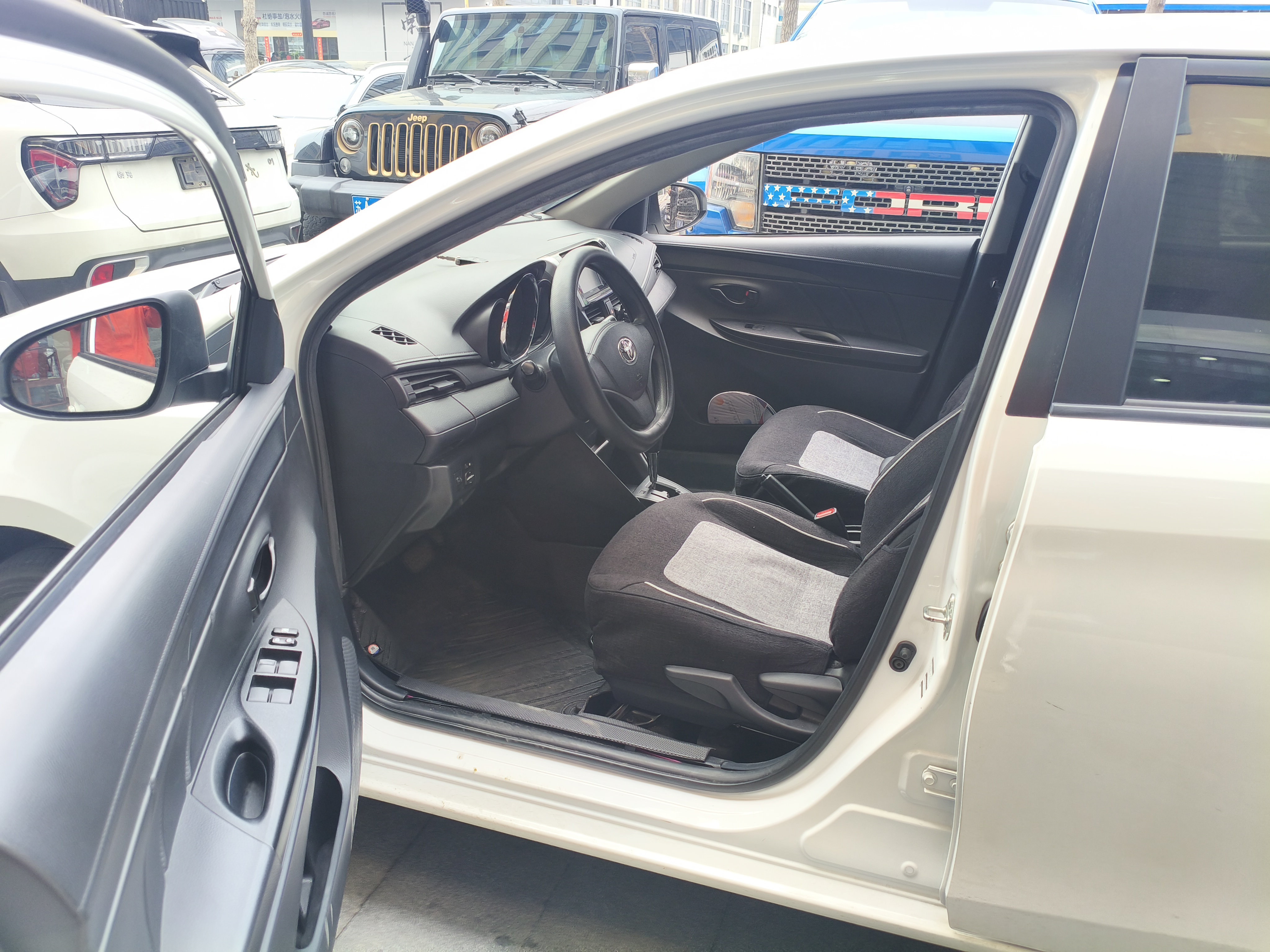 Yaris L Zhixuan 2018 car image #8