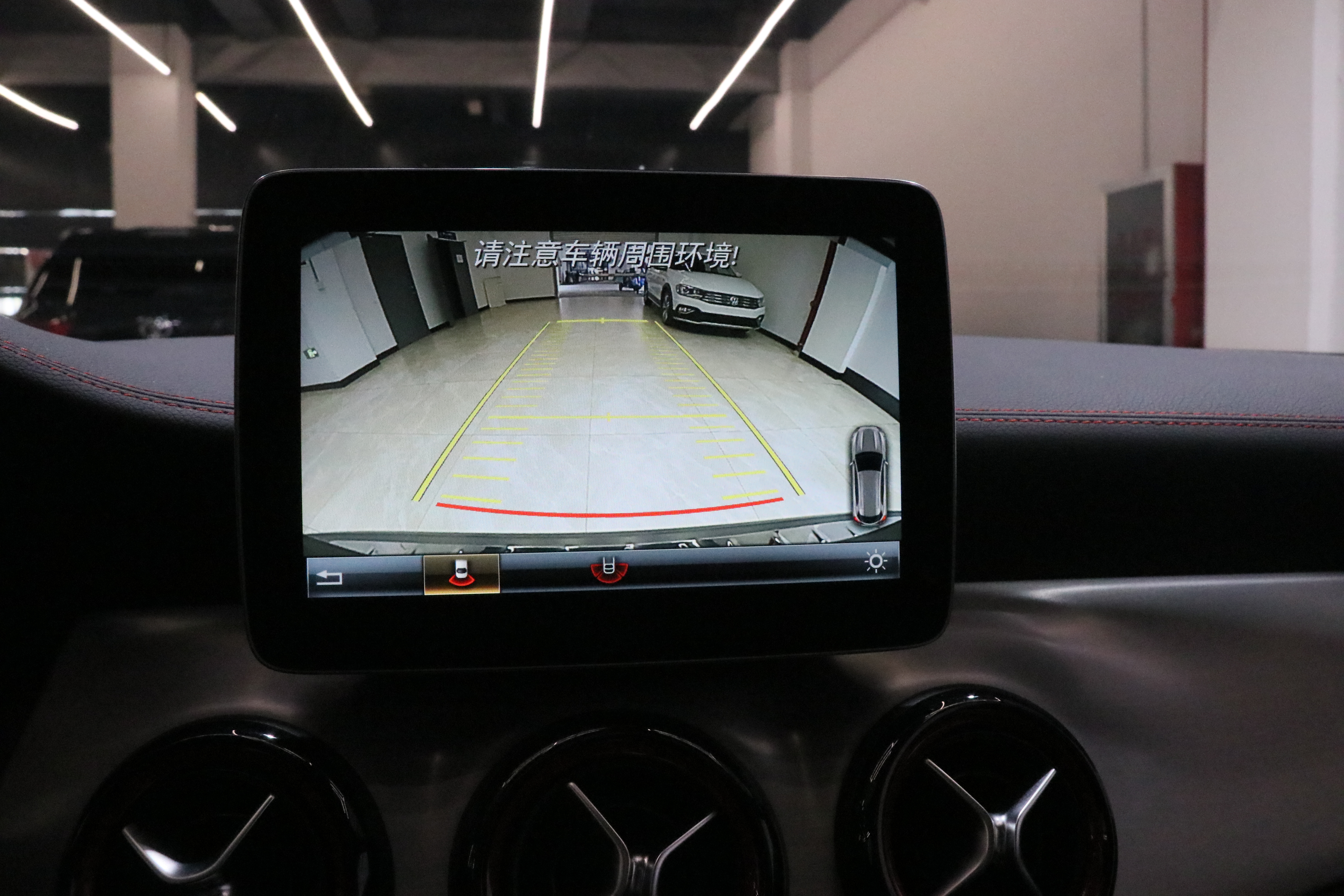 Mercedes-Benz GLA AMG 2017 car image #8