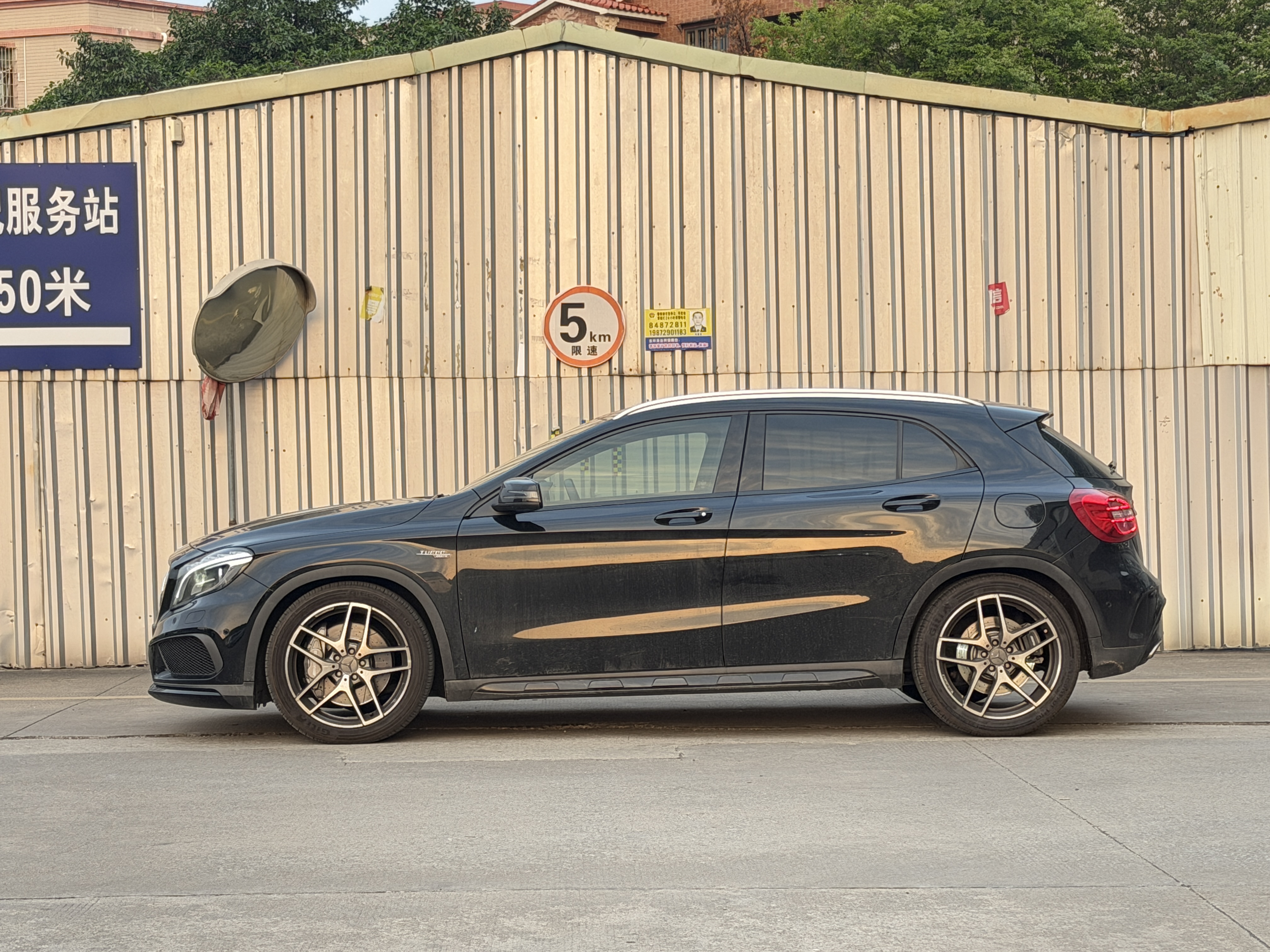 Mercedes-Benz GLA AMG 2016 car image #8