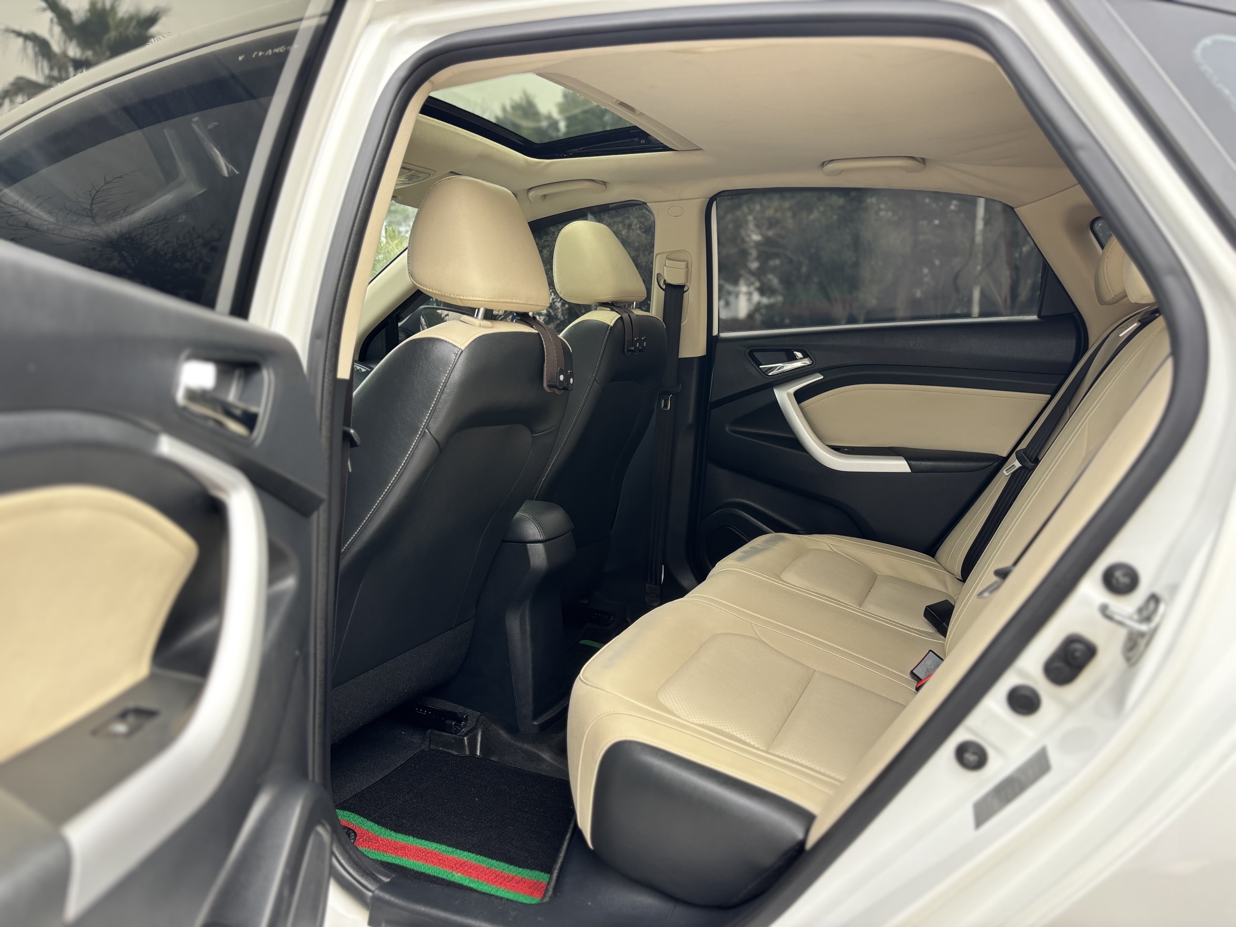 Changan Alsvin V7 2016 car image #8